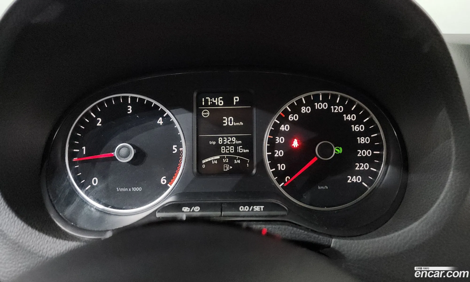 Volkswagen Polo 2014 — 19
