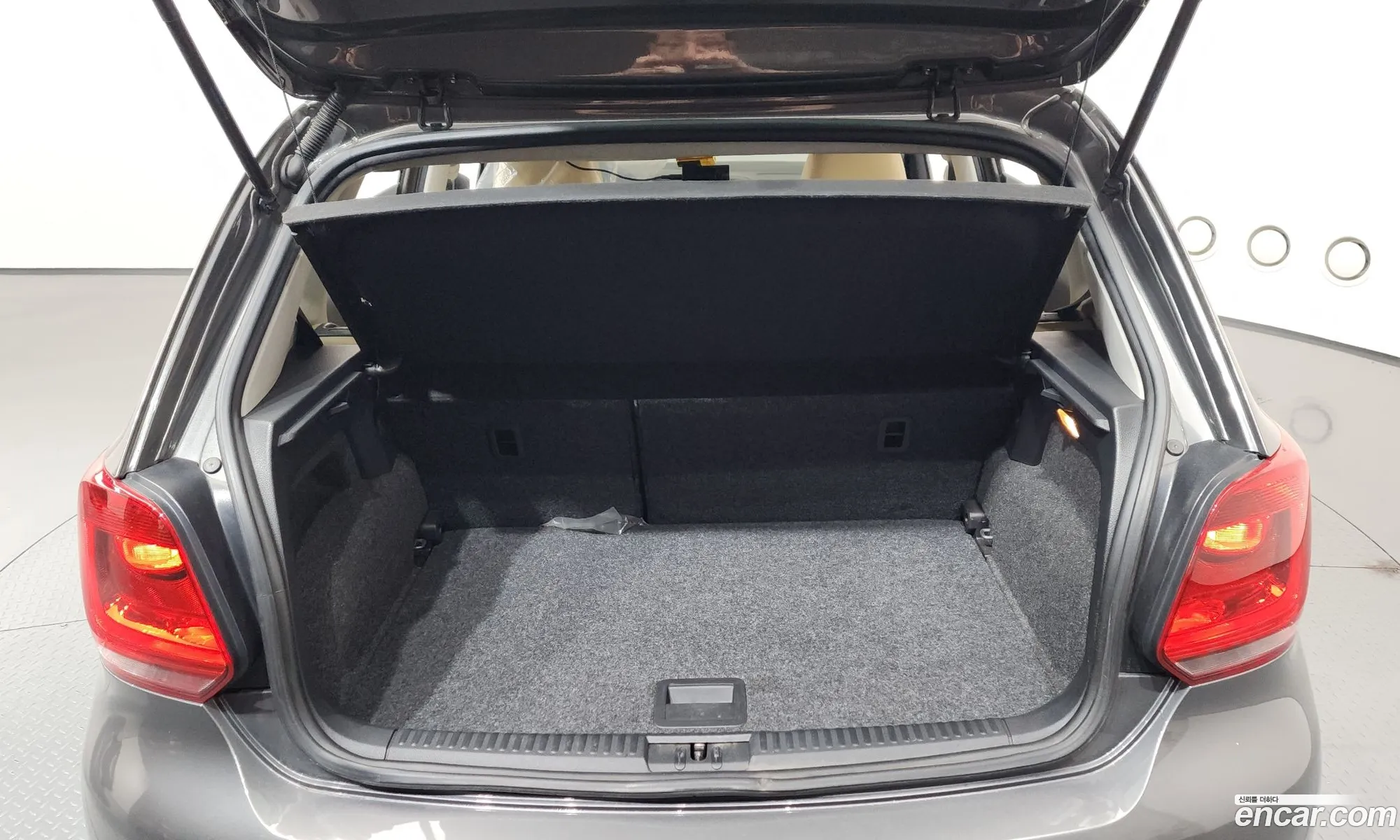 Volkswagen Polo 2014 — 20
