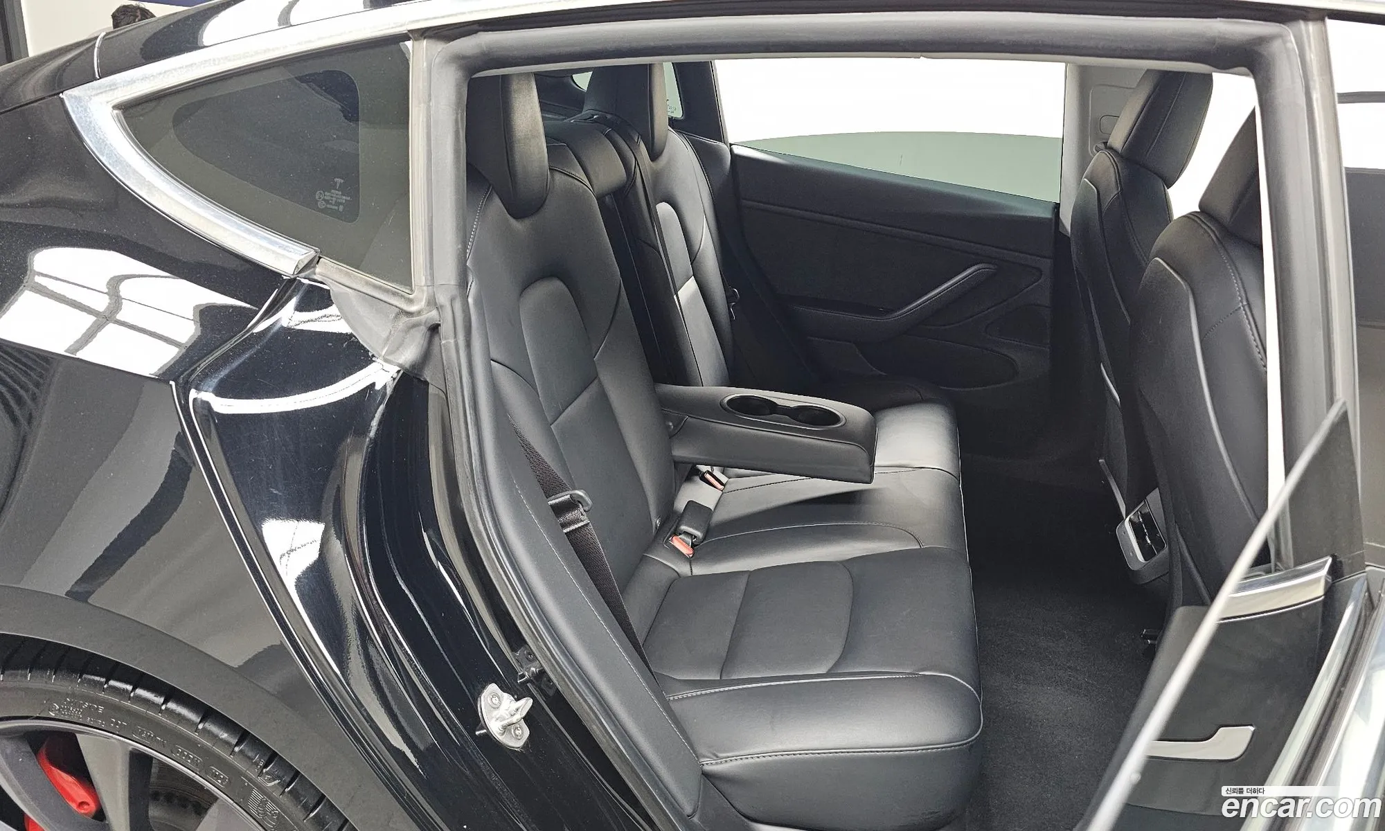 Tesla Model 3 2020 — 11