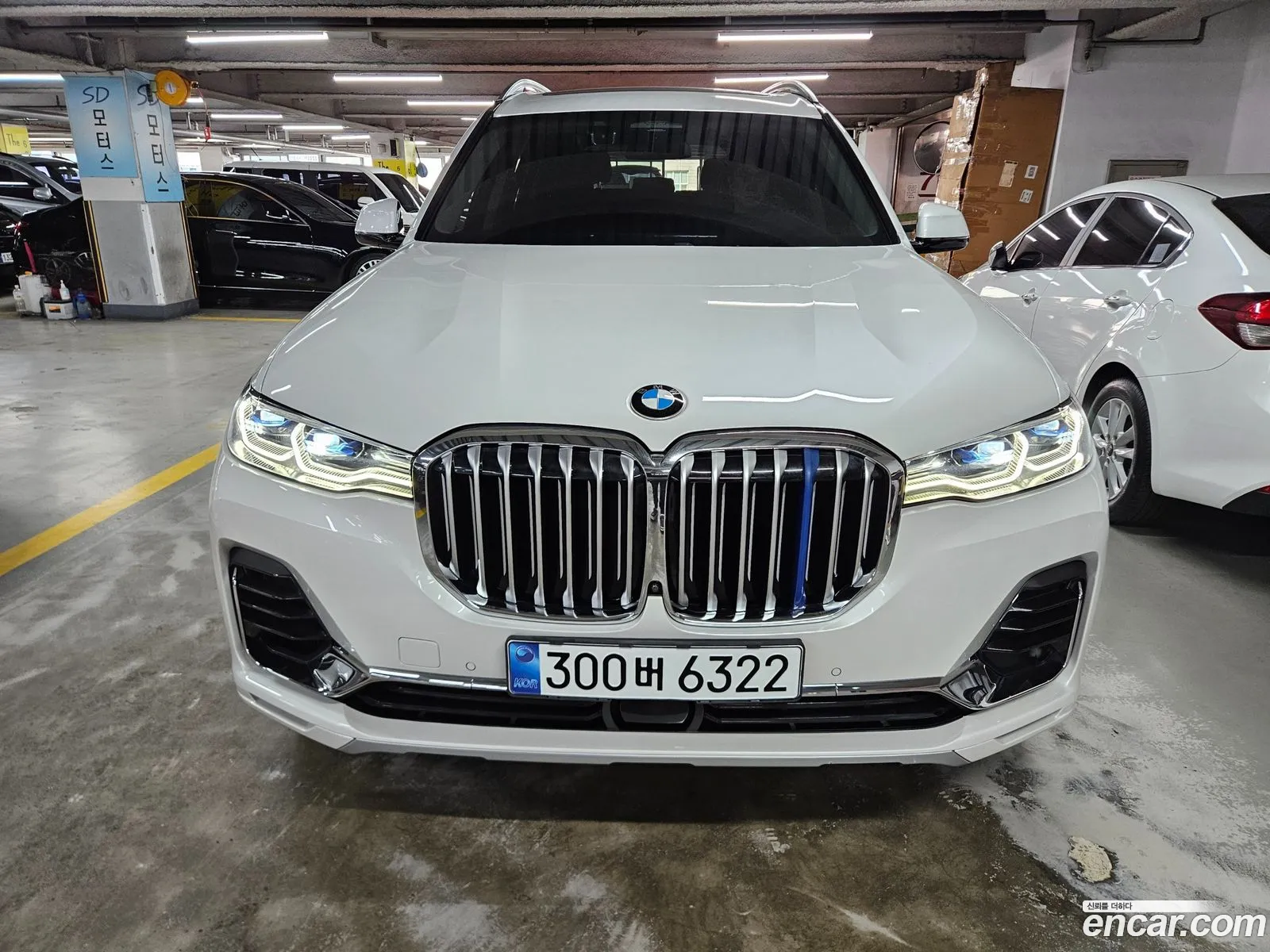BMW X7 2021 — 12