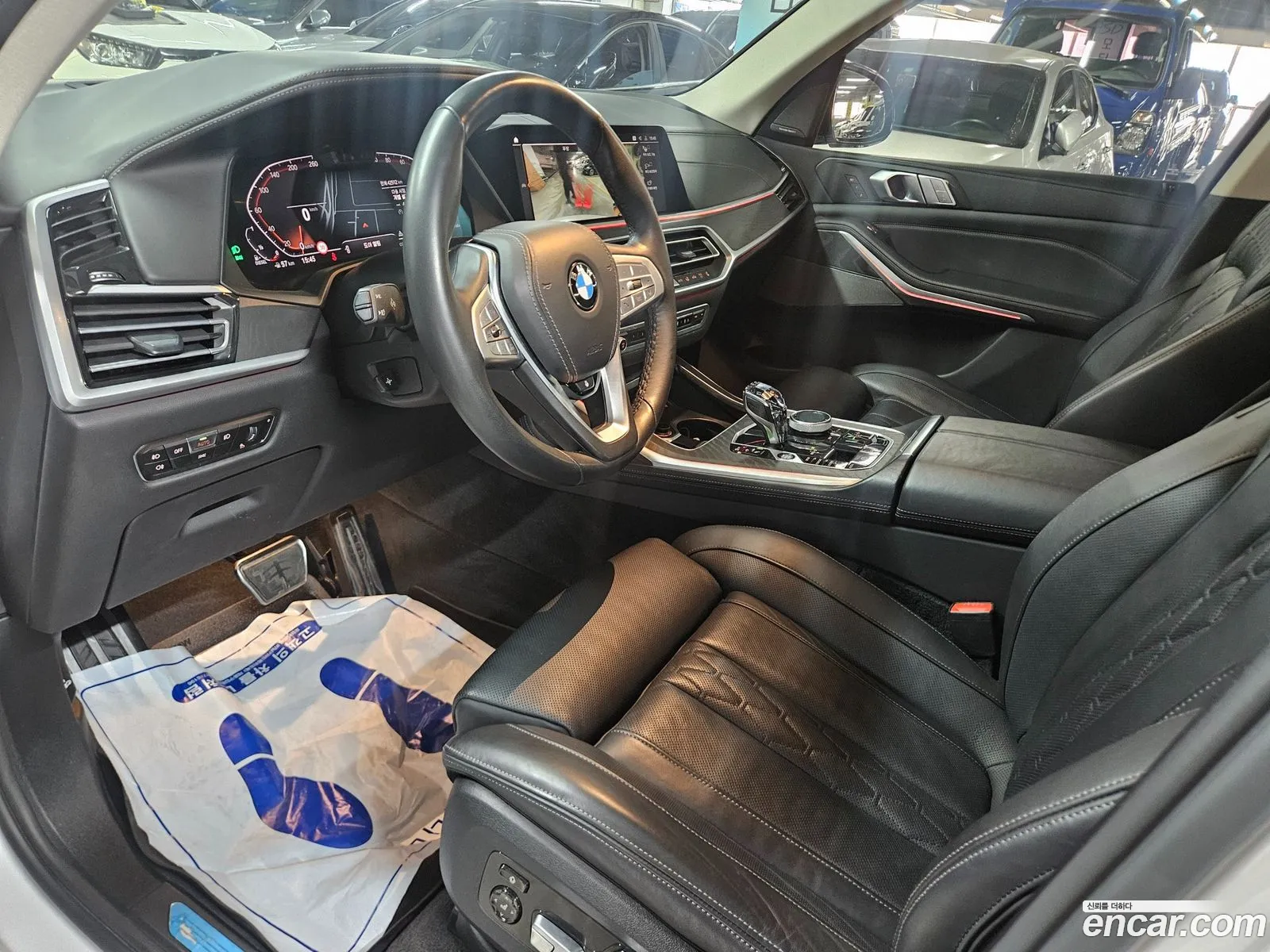 BMW X7 2021 — 18