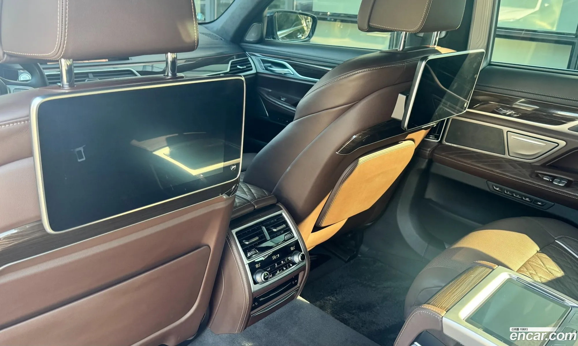 BMW 7 Series 2021 — 9