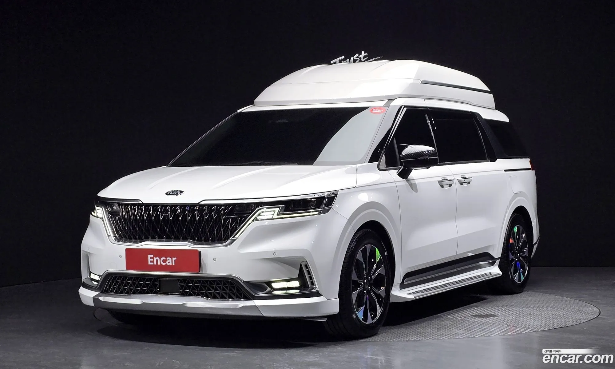 Kia Carnival 2021 — 3