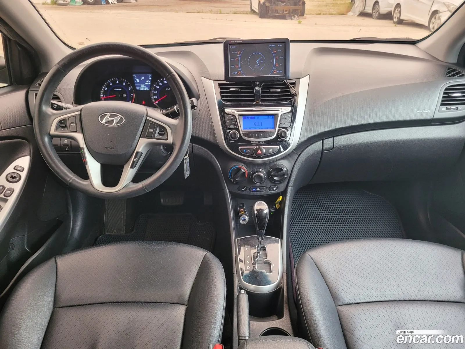 Hyundai Accent 2014 — 3