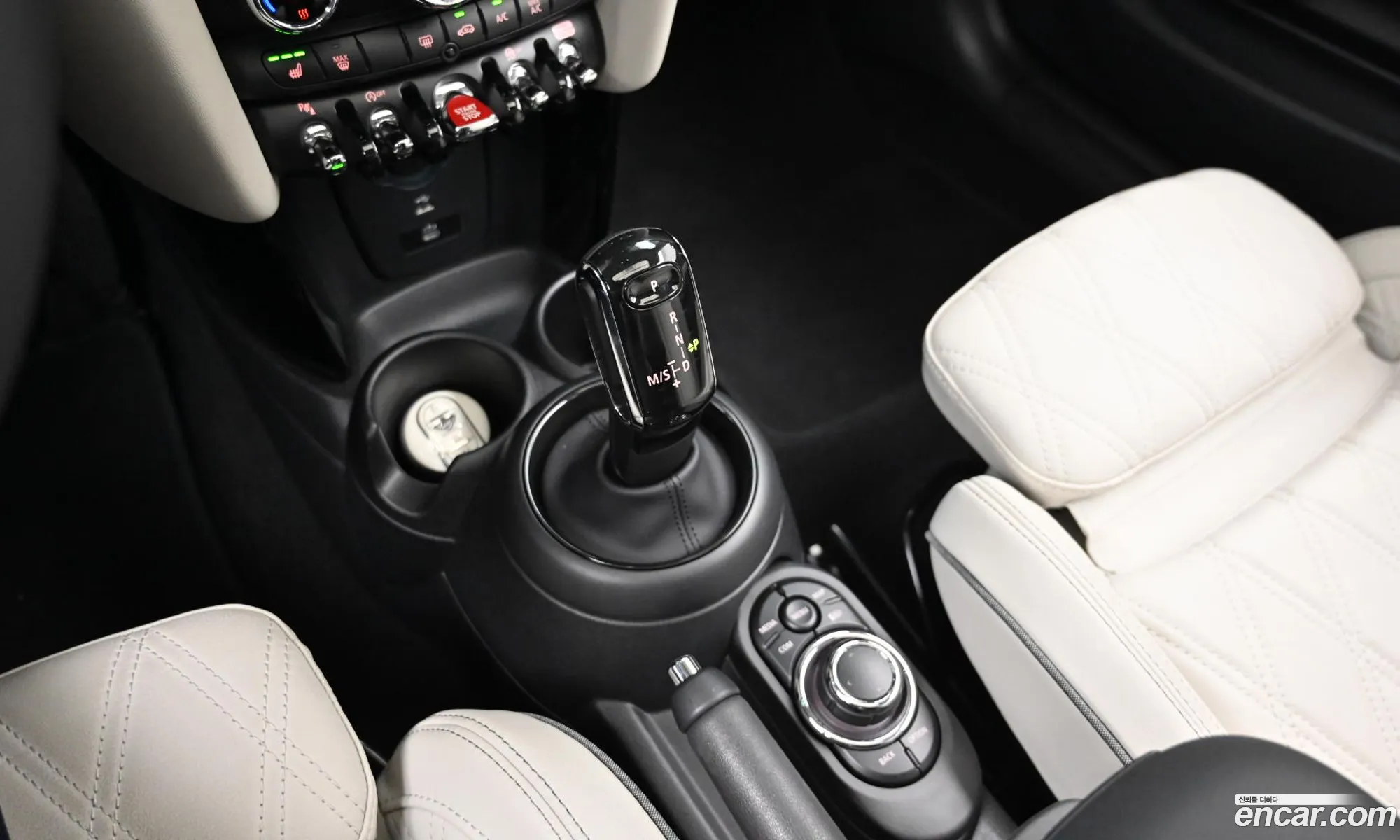 Mini Cooper S 2022 — 19
