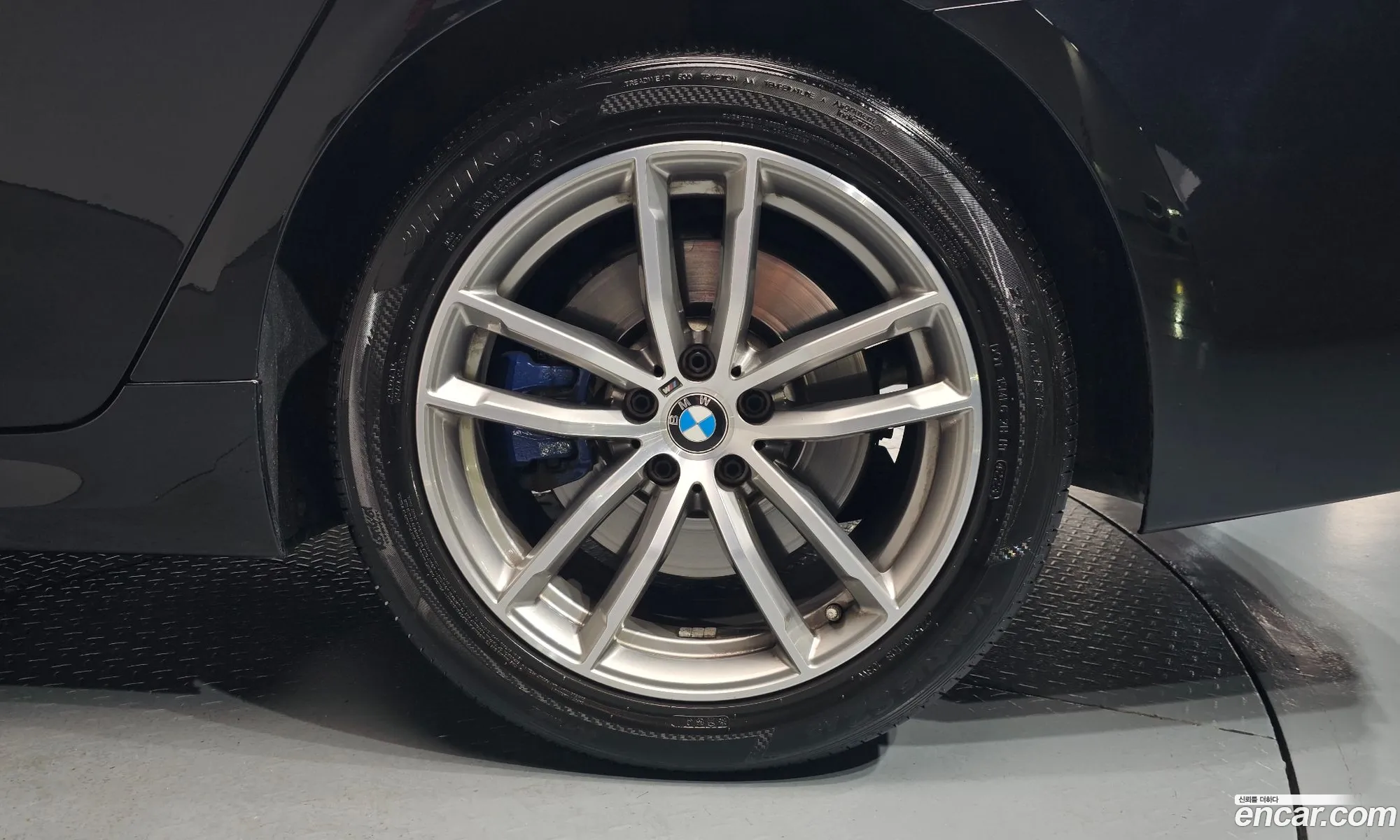 BMW 5 Series 2017 WBAJD3101HWA90860 — 12