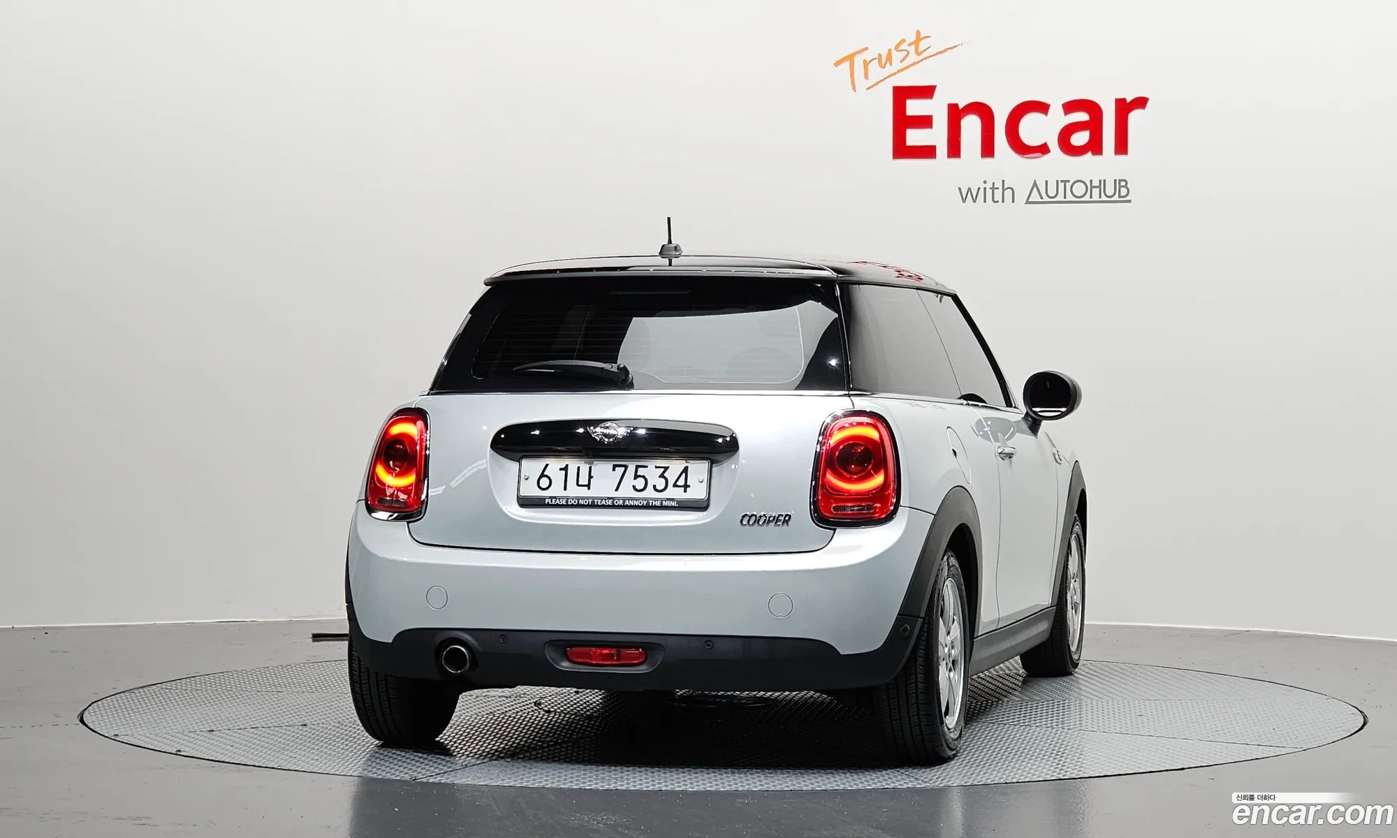 Mini Cooper 2017 — 18