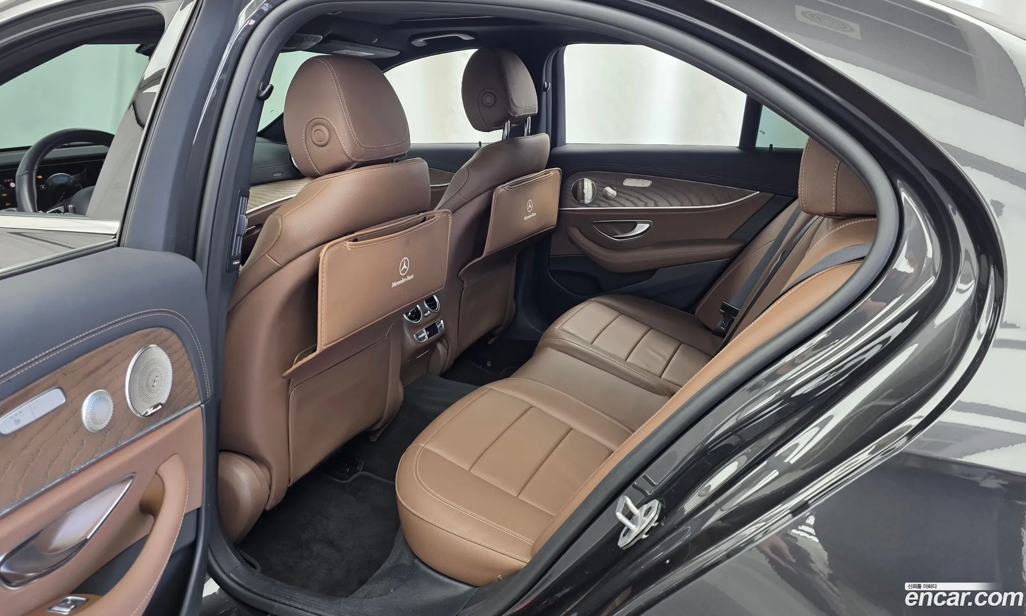 Mercedes-Benz E-Class W213 2021 — 31