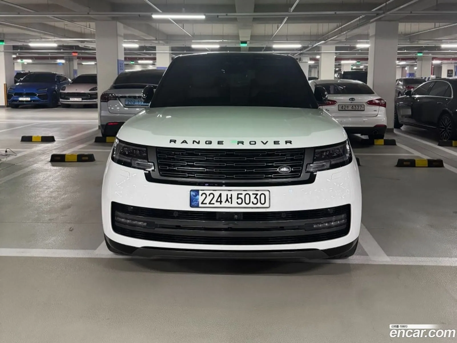 Land Rover Range Rover 2023 — 13