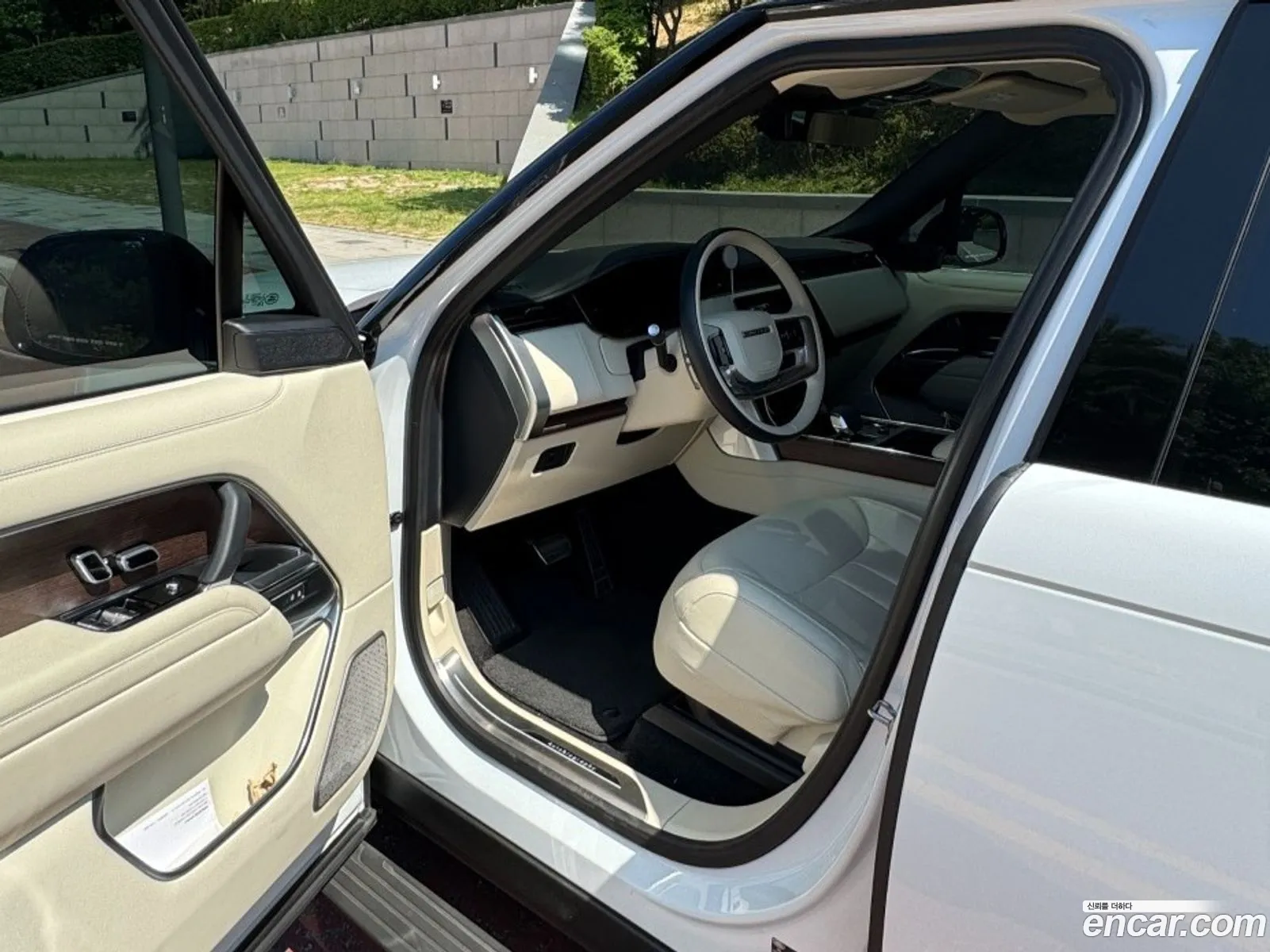 Land Rover Range Rover 2023 — 9