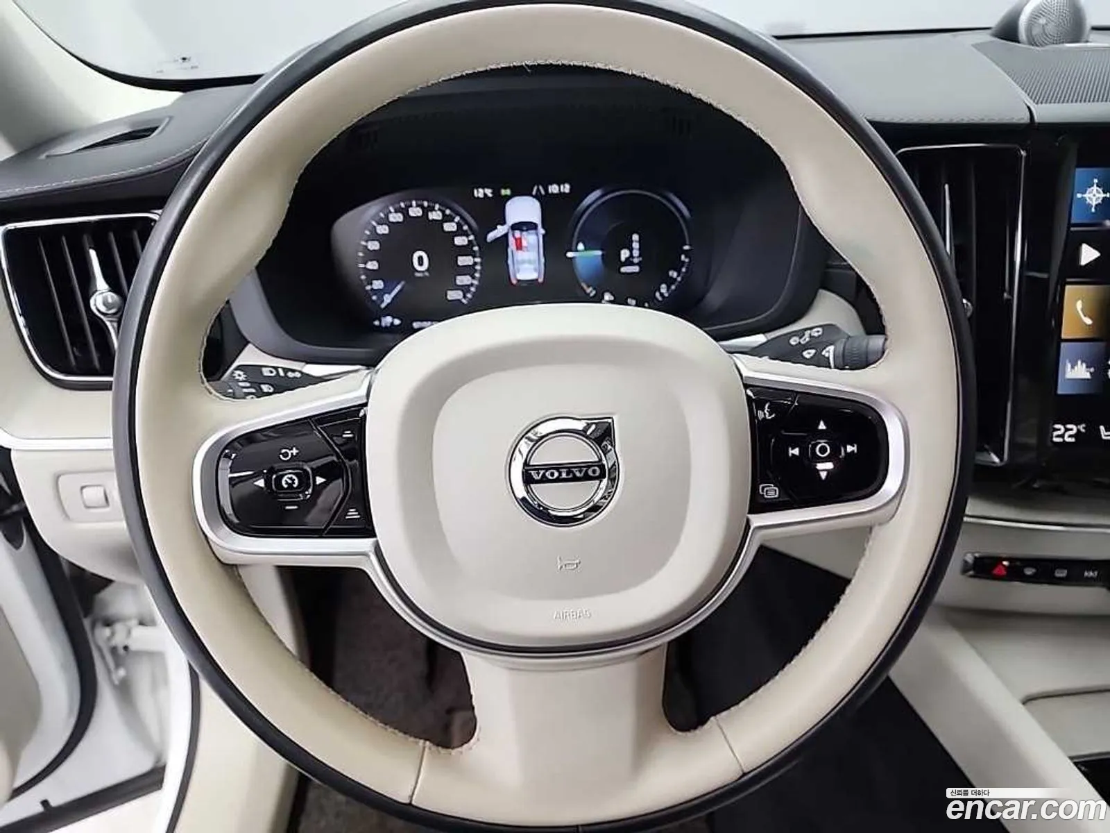 Volvo XC60 2021 — 3