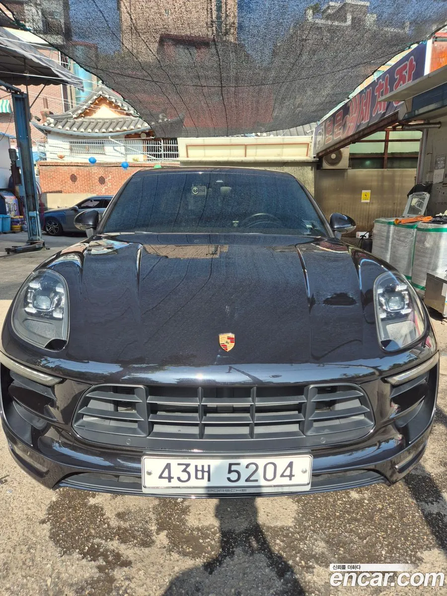 Porsche Macan 2018 — 11