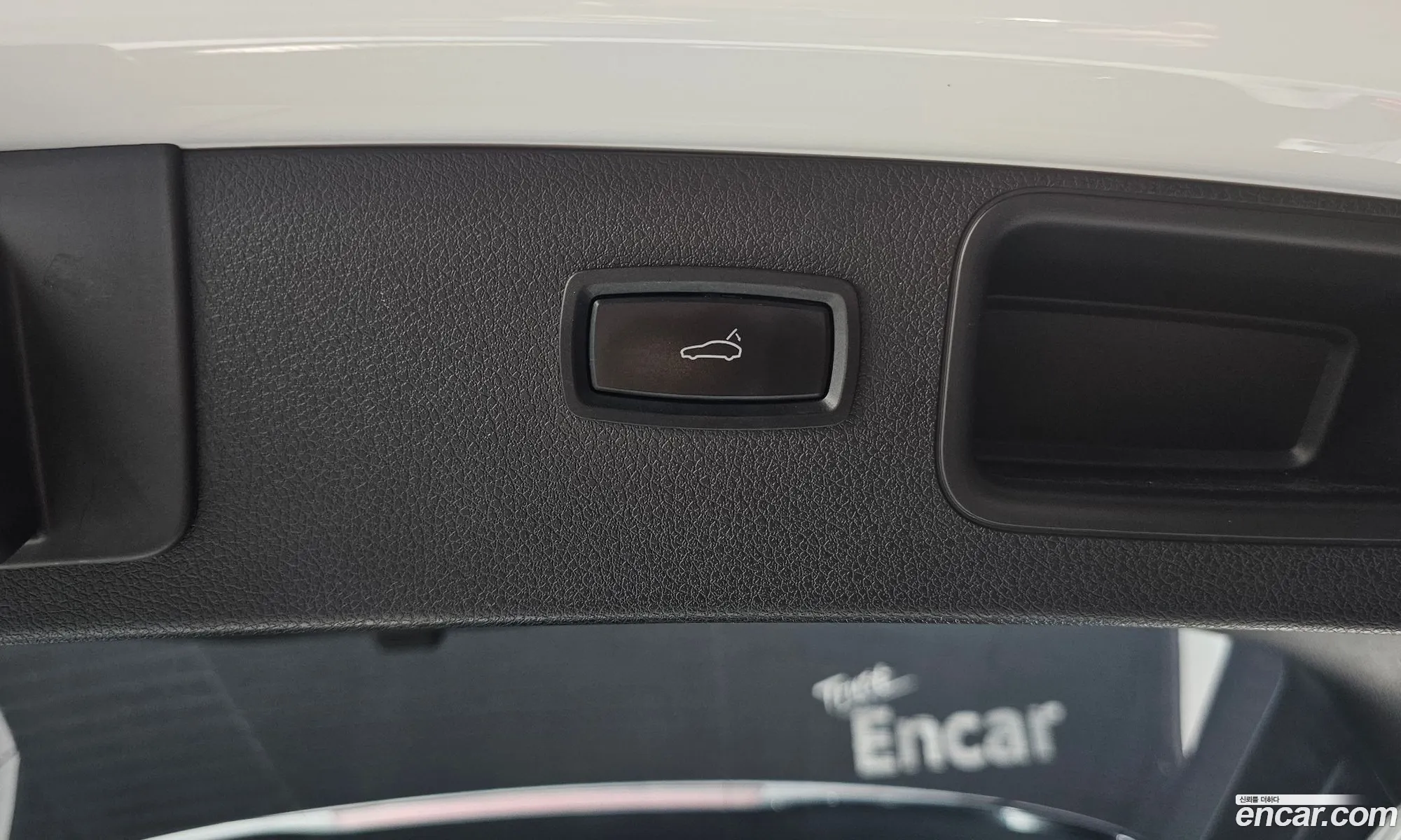 Porsche Macan 2017 WP1AD2952HLB70436 — 31