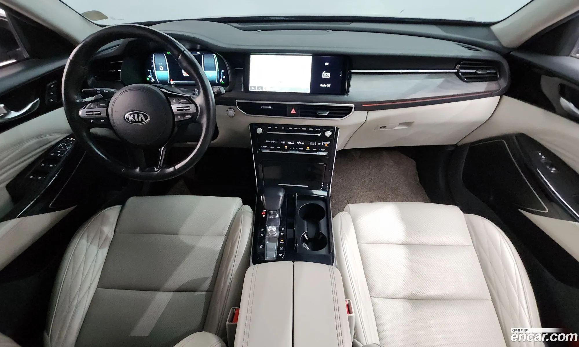 Kia K7 Premier Hybrid 2019 — 3