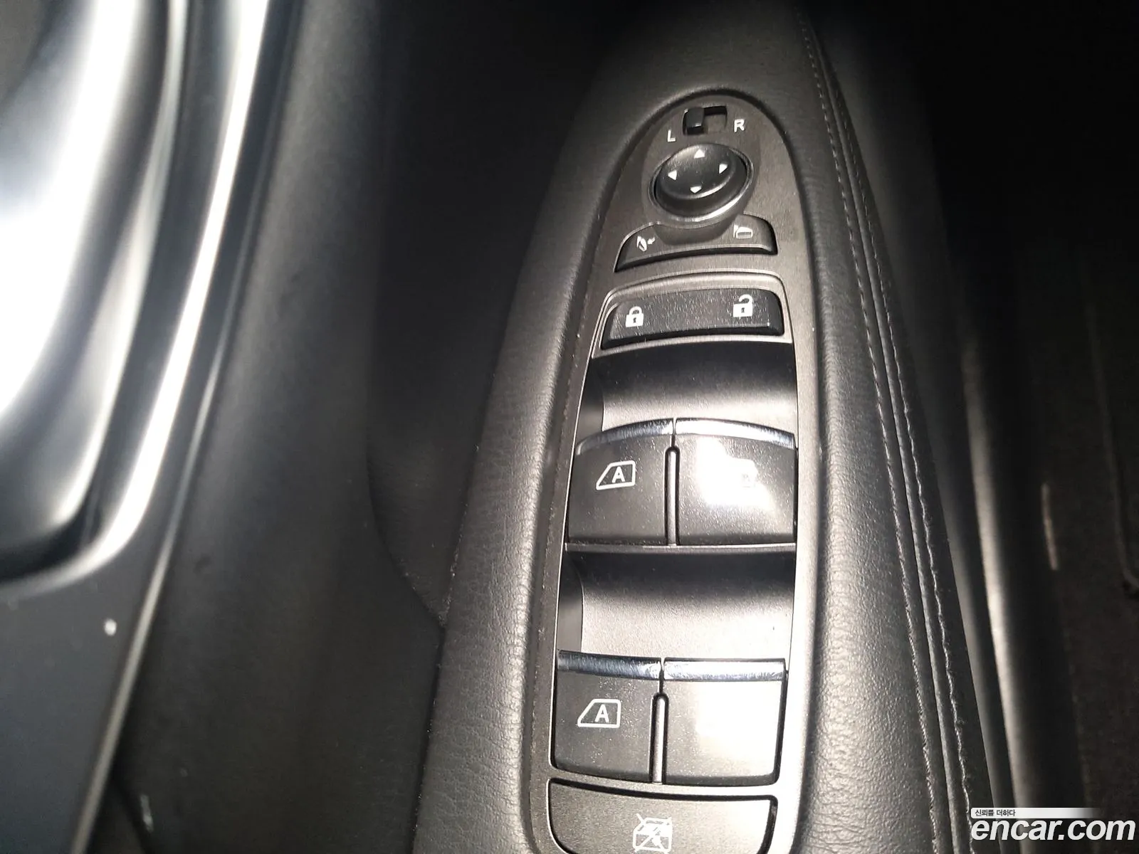 Infiniti Q70