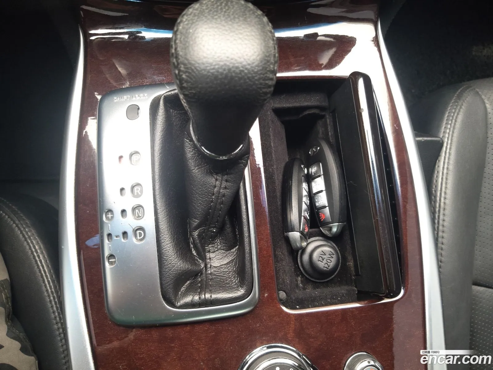 Infiniti Q70 2016 — 16