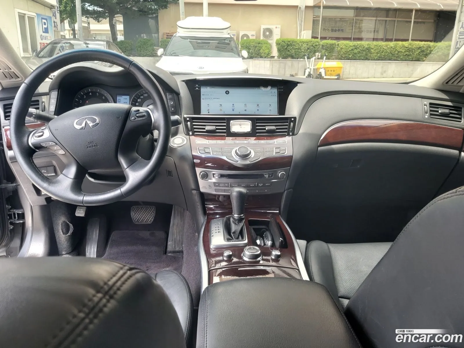 Infiniti Q70 2016 — 15