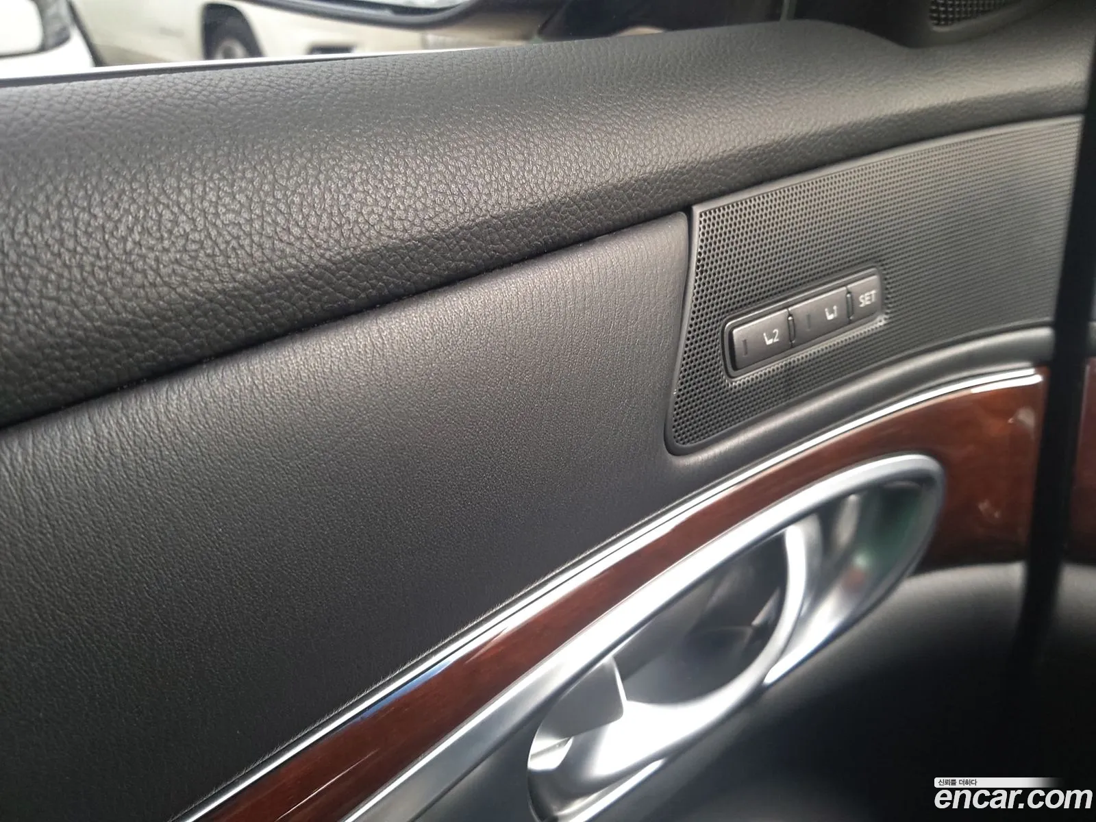 Infiniti Q70 2016 — 7