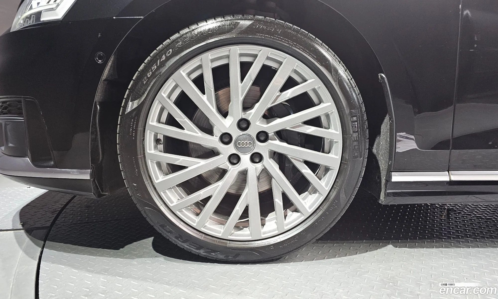 Audi A8 2020 — 12