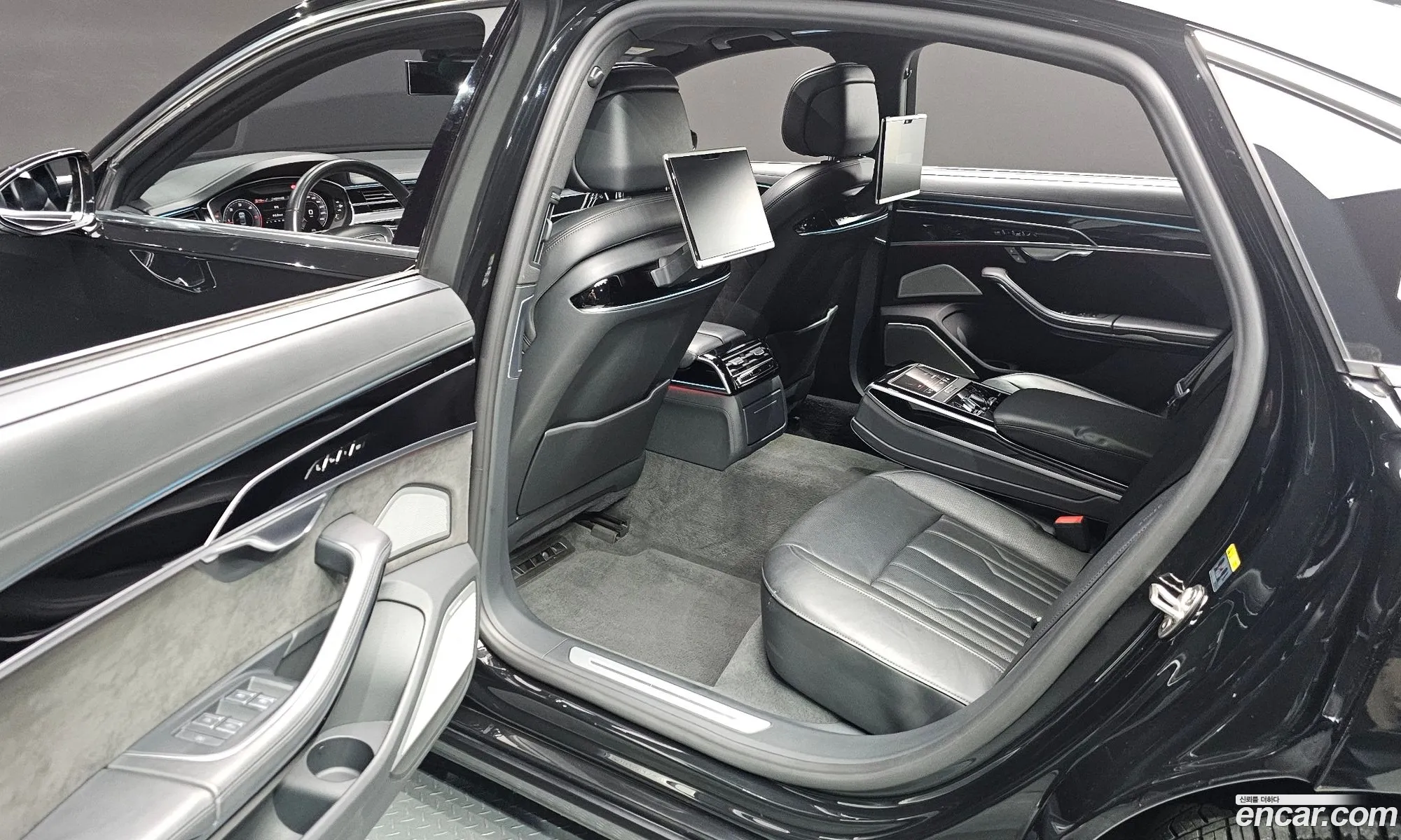 Audi A8 2020 — 18