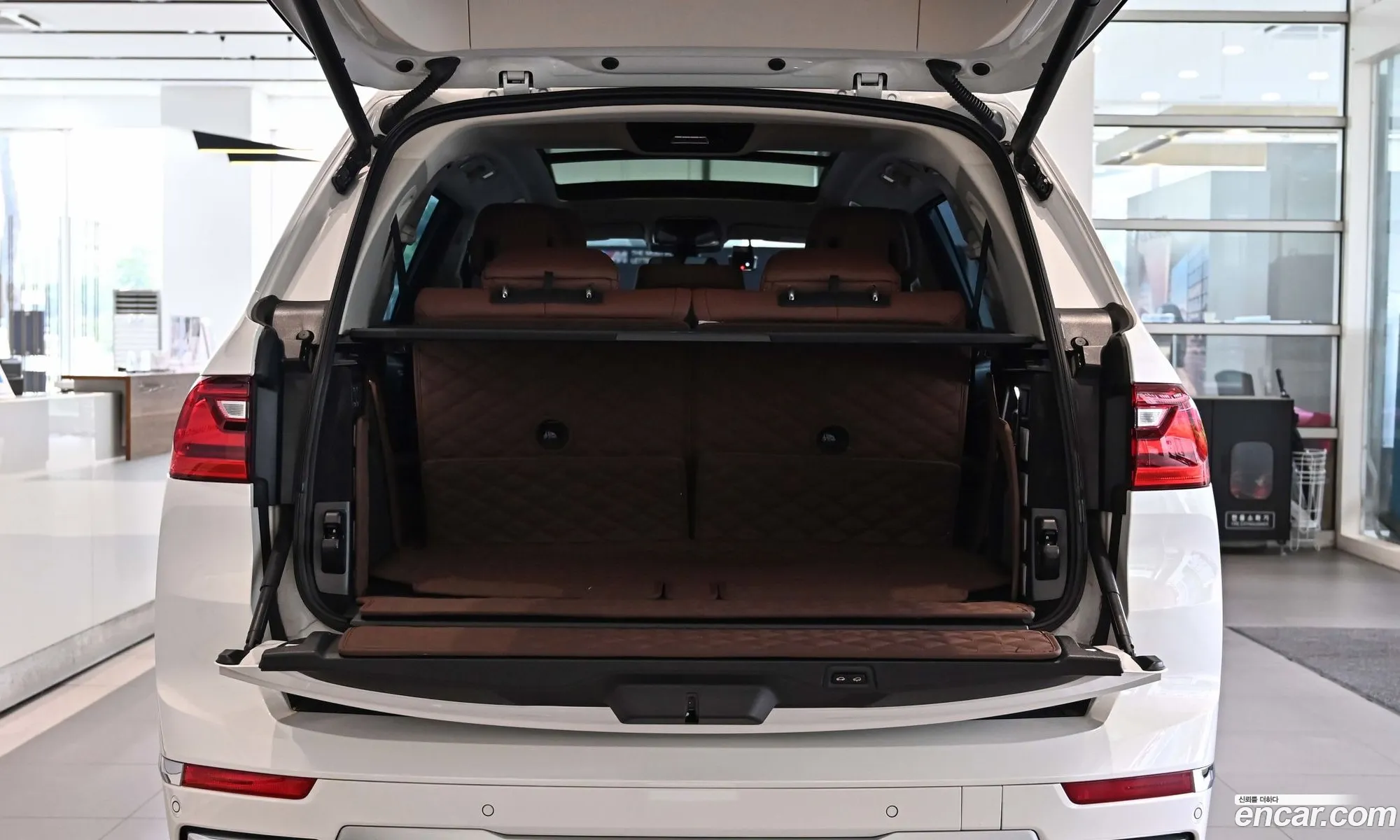 BMW X7 2021 — 10