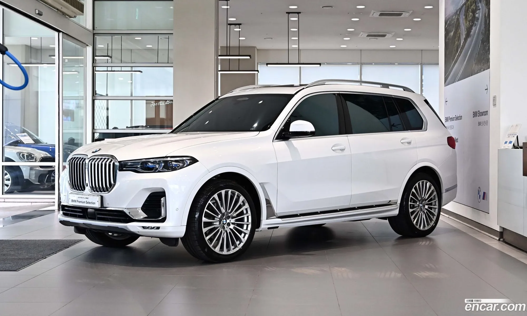 BMW X7 2021 — 14