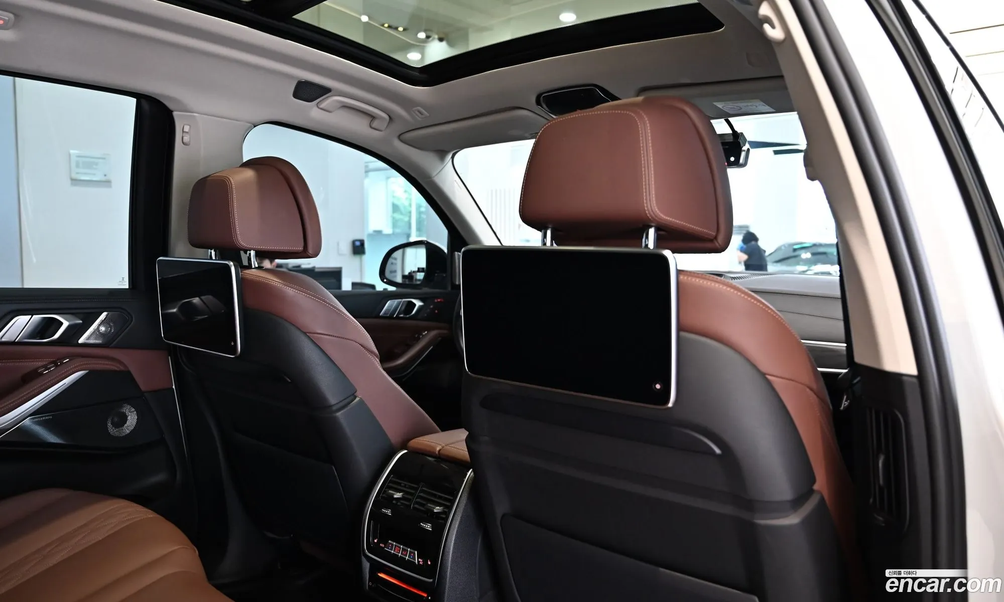 BMW X7 2021 — 7