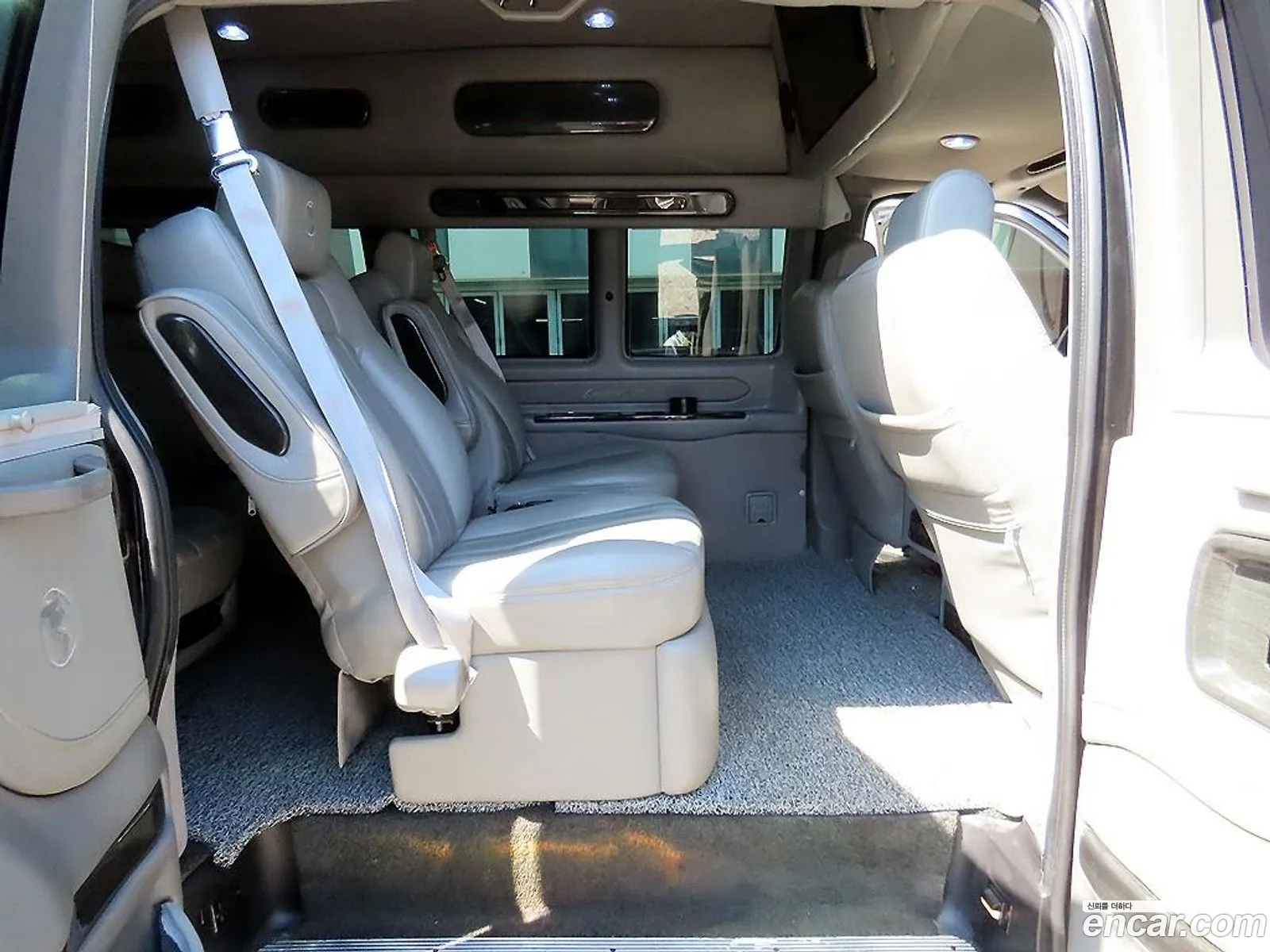 Chevrolet Express Van 2014 — 16