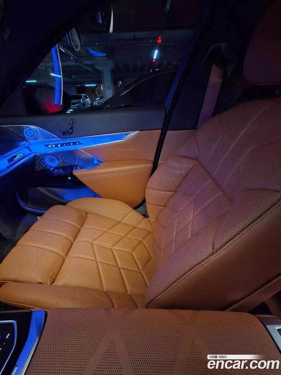 BMW 7 Series 2025 — 10