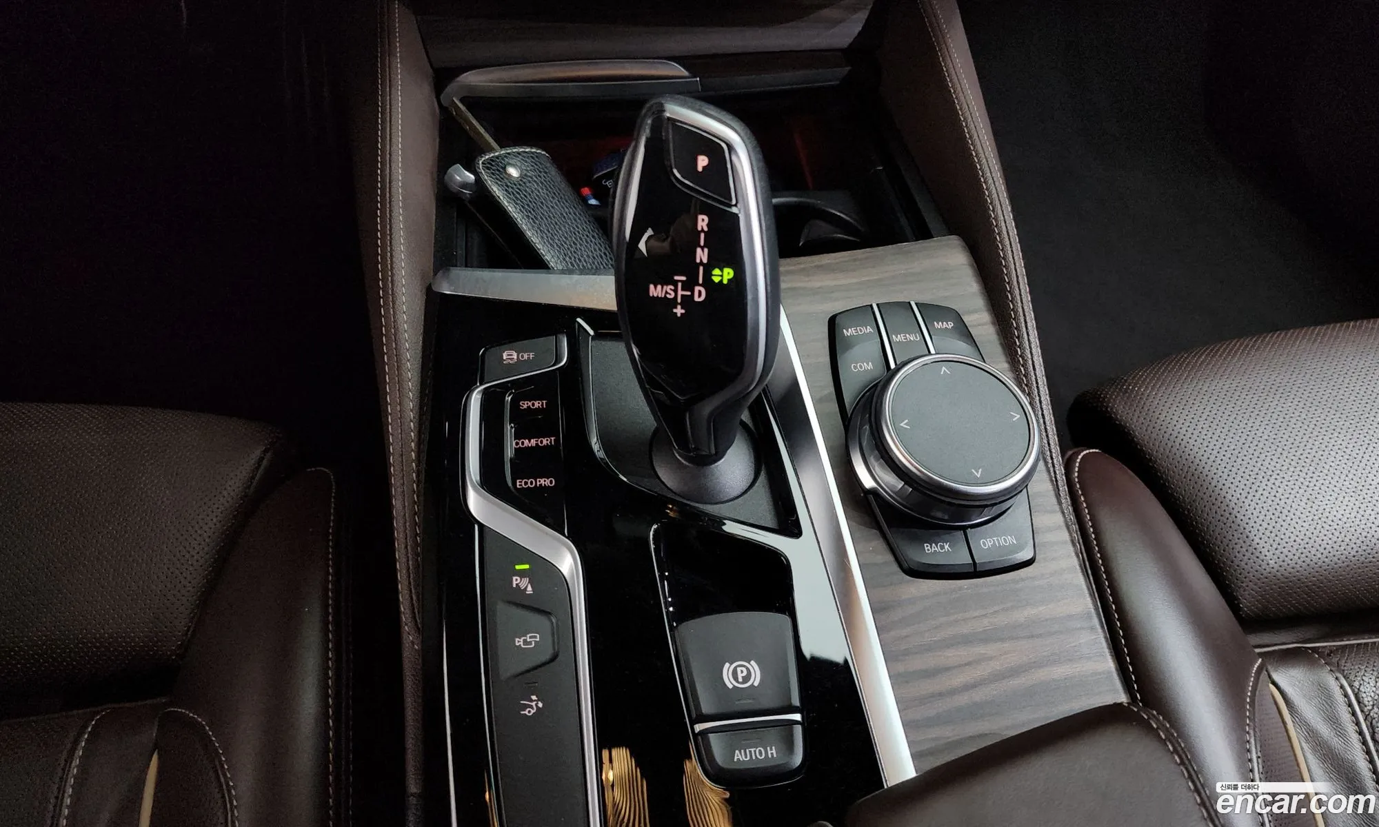 BMW 6 Series GT 2020 WBAJX4109LCE63294 — 3