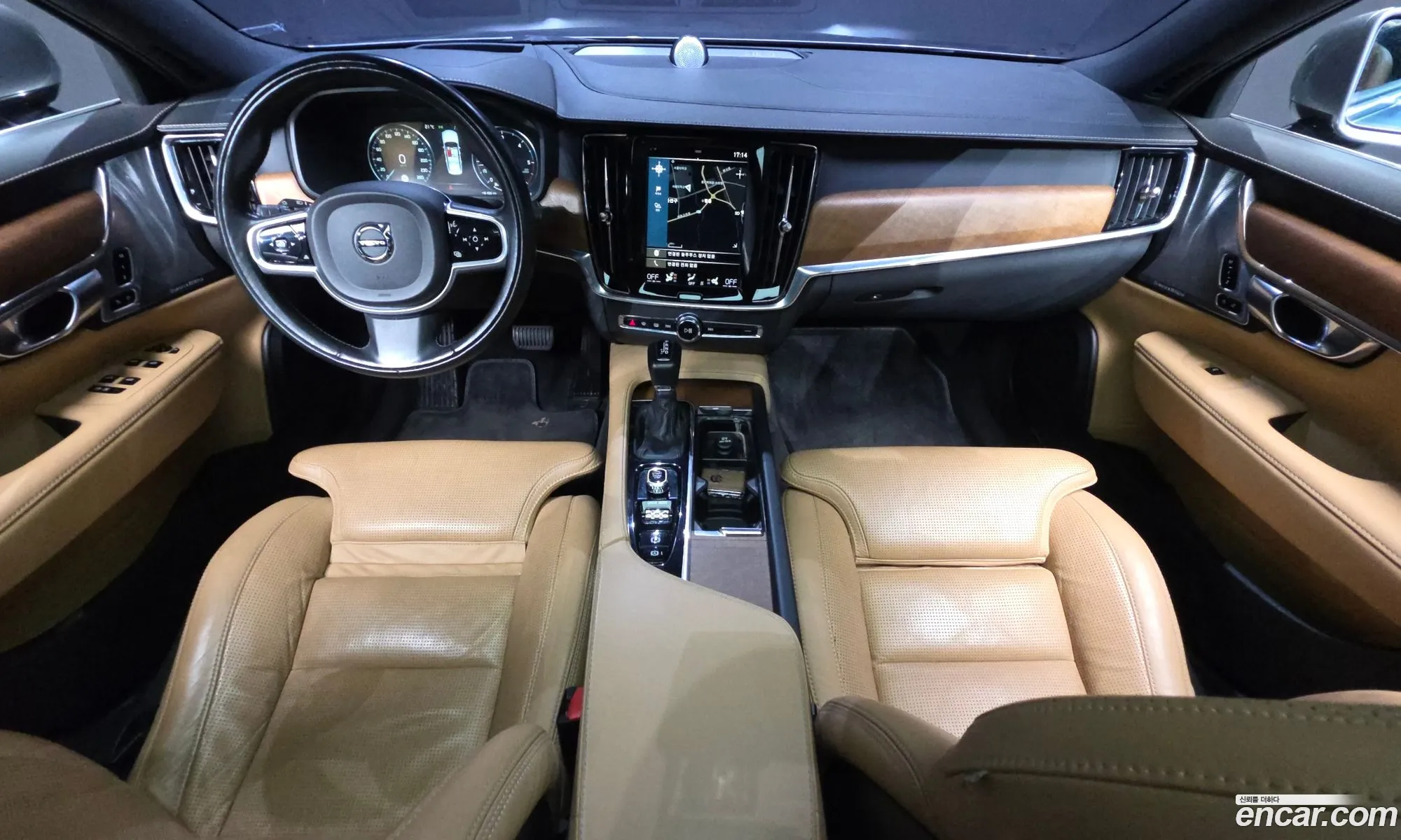 Volvo S90 2017 YV1PSA8ADJ1028029 — 5
