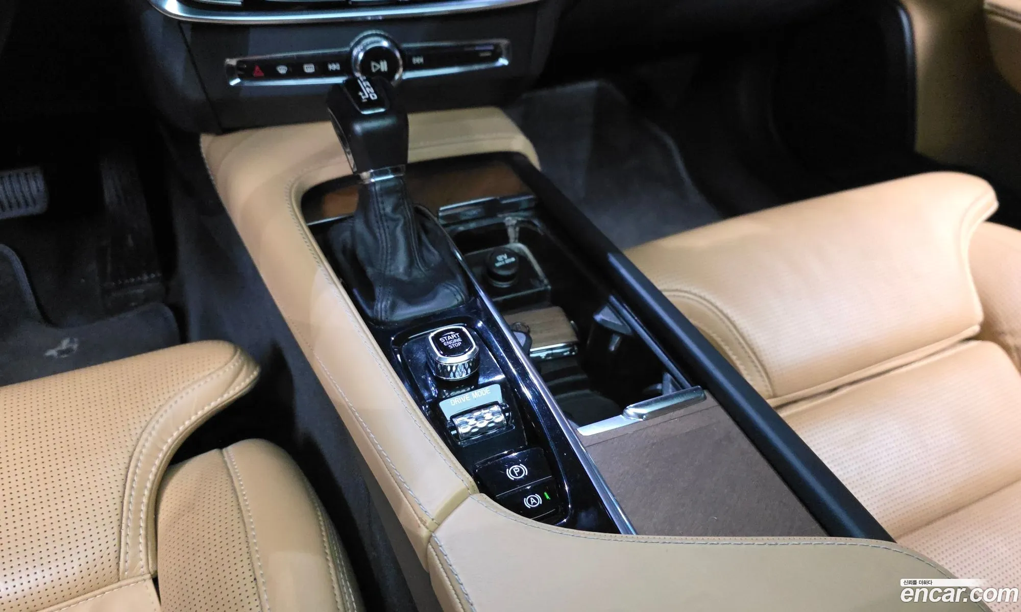 Volvo S90 2017 YV1PSA8ADJ1028029 — 9