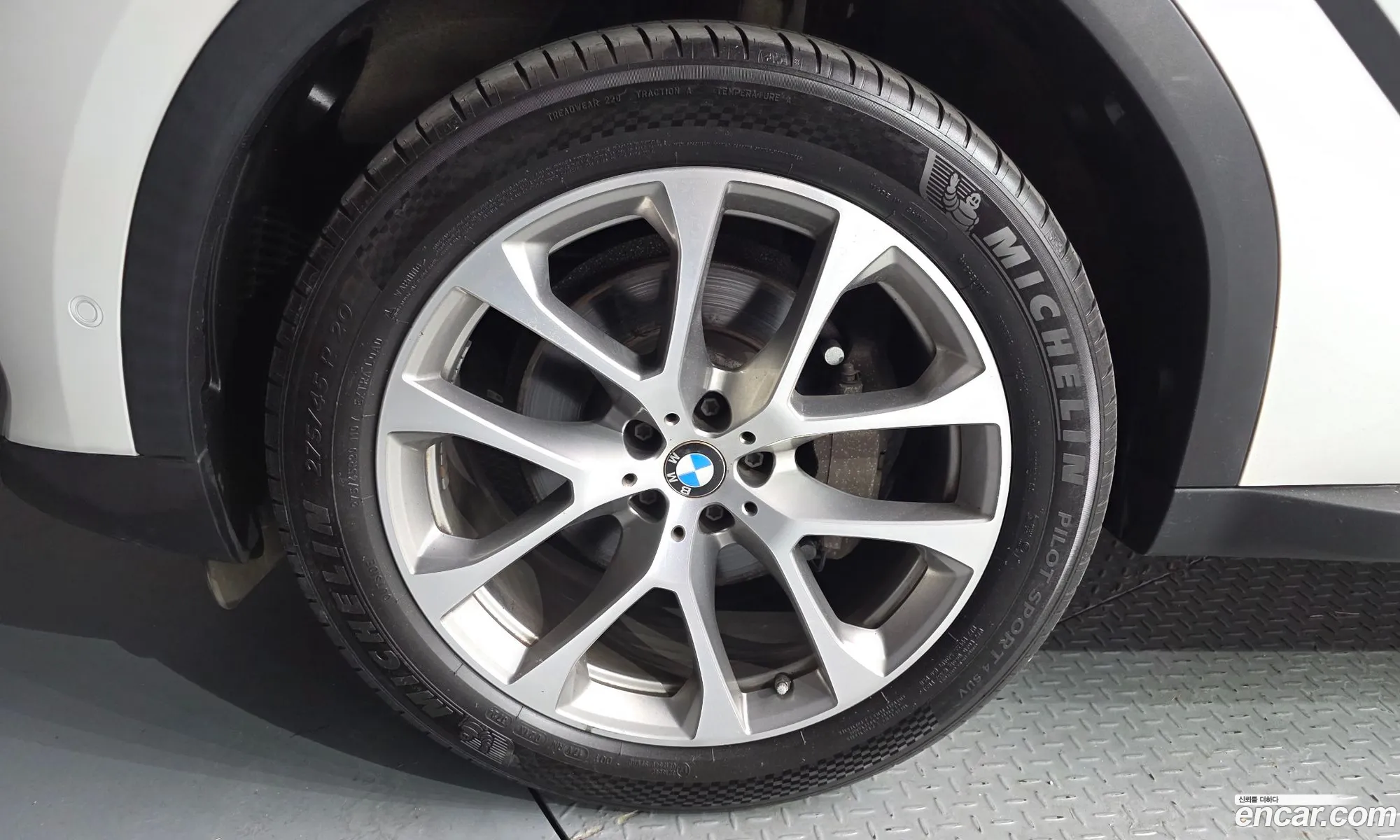 BMW X6 2020 WBAGT2107L9B56665 — 9