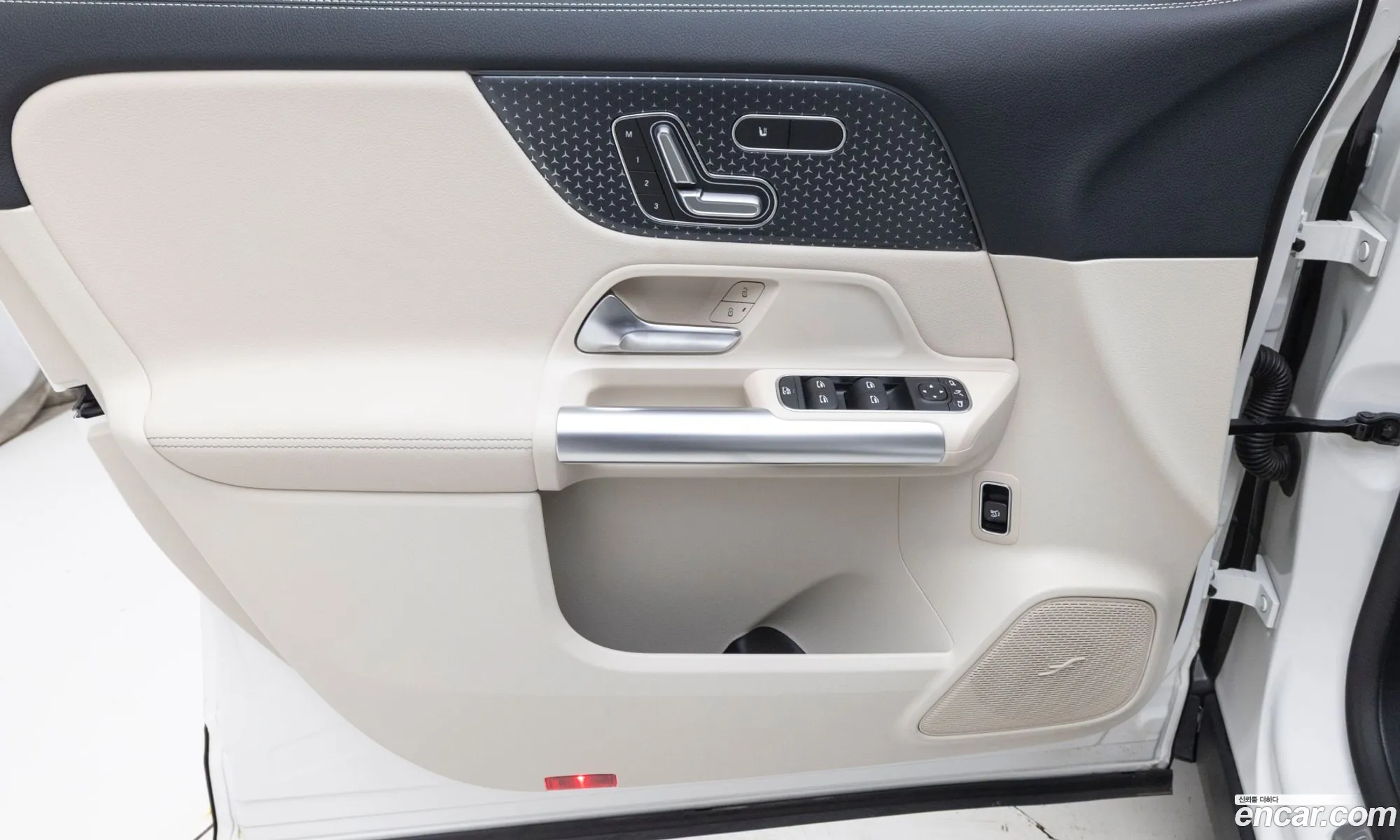 Mercedes-Benz EQA H243 2025 — 9