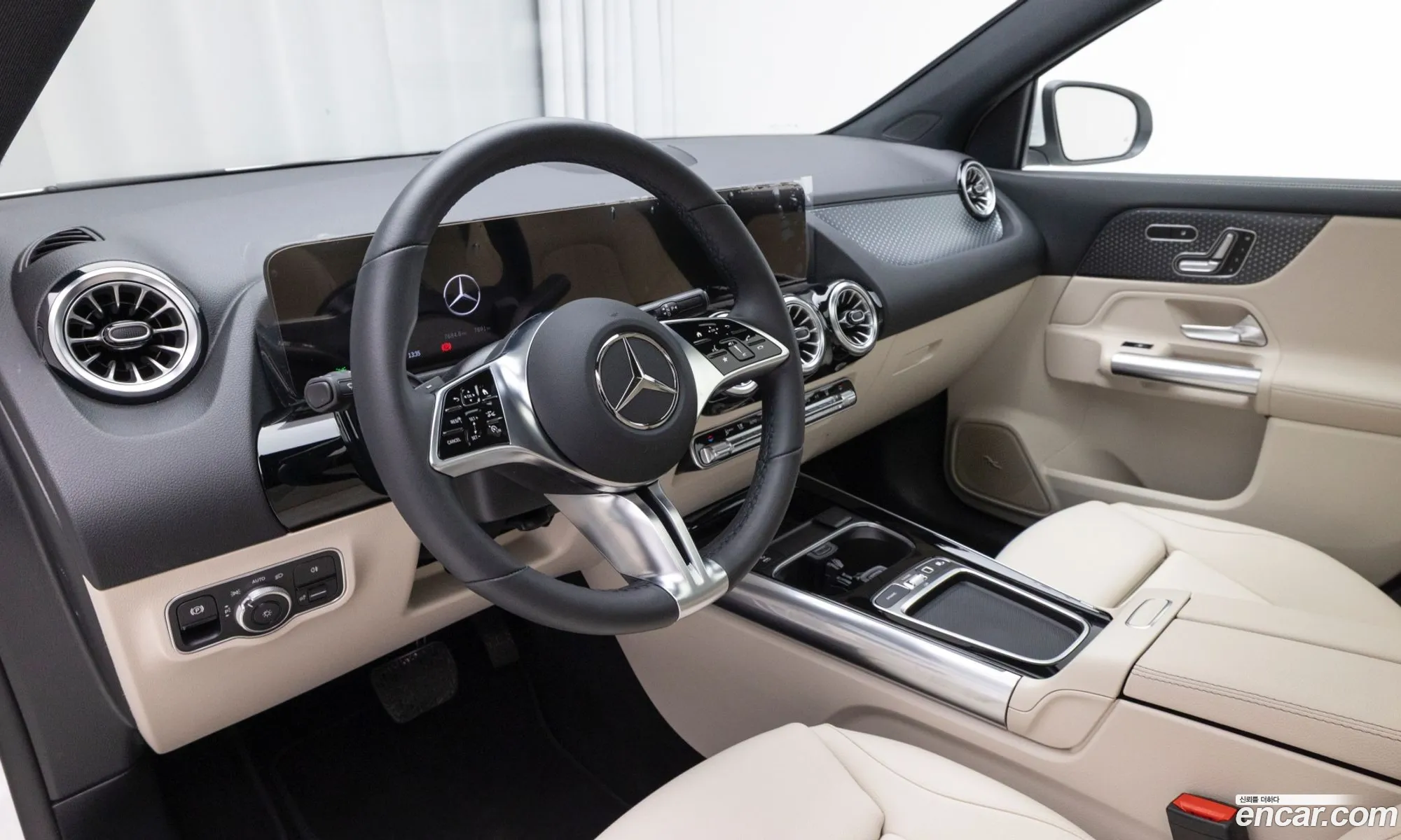 Mercedes-Benz EQA H243 2025 — 13
