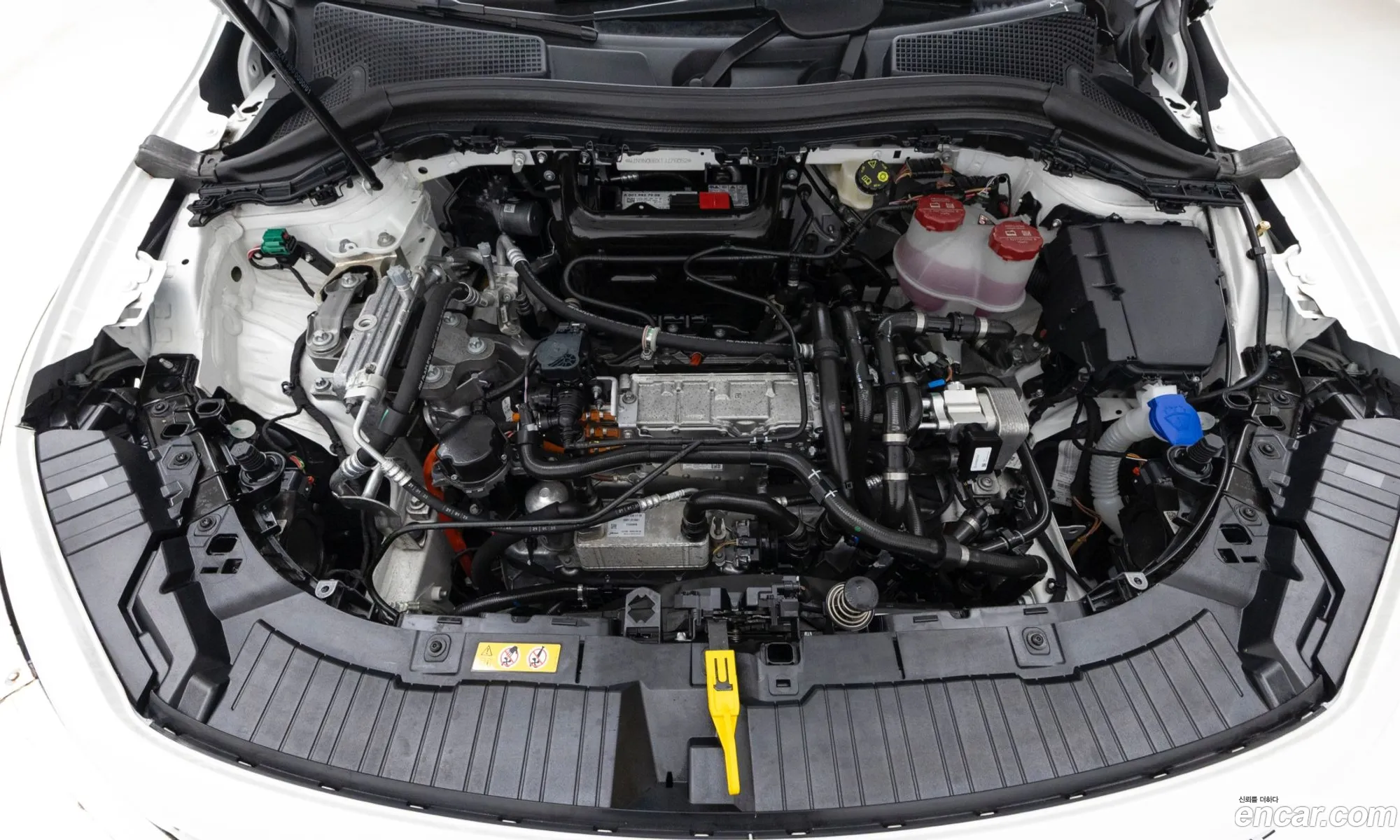 Mercedes-Benz EQA H243 2025 — 2
