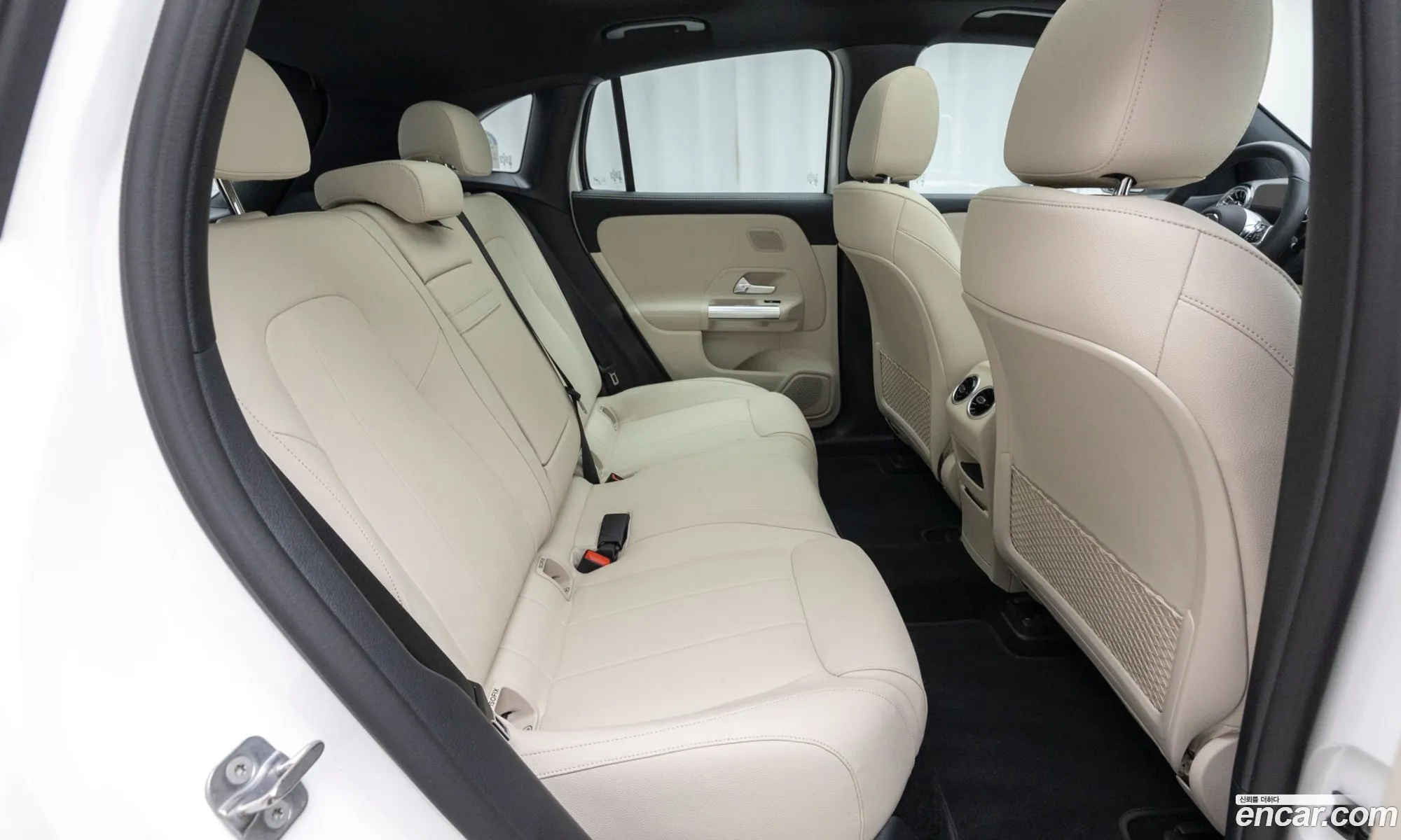 Mercedes-Benz EQA H243 2025 — 4
