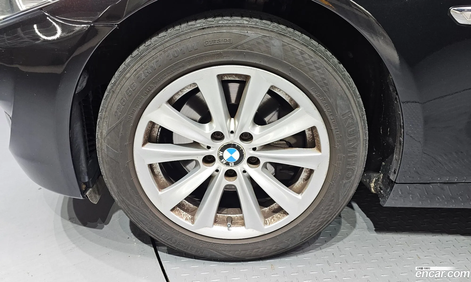 BMW 5 Series 2011 WBAFW1102BDU24687 — 13