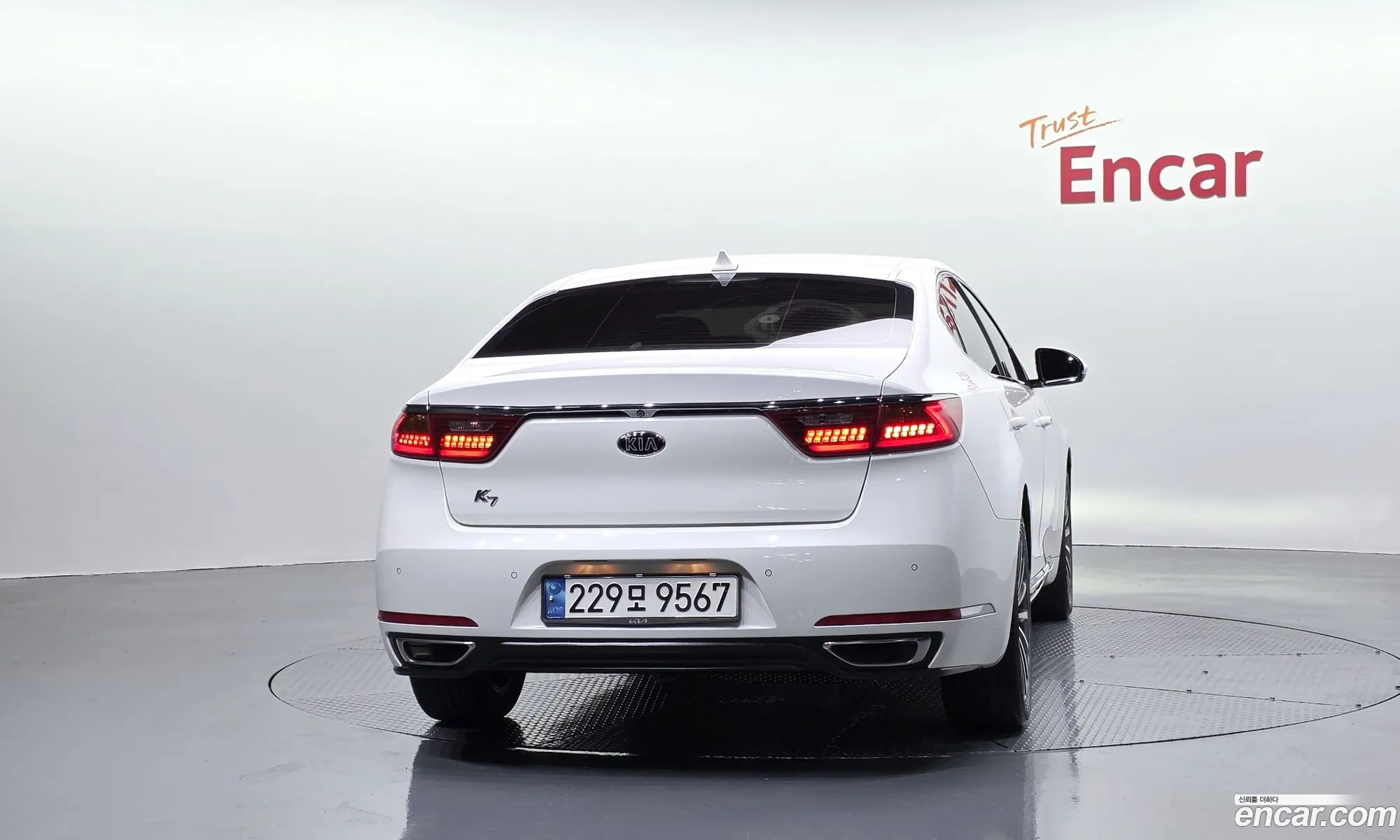 Kia K7 2018 — 3