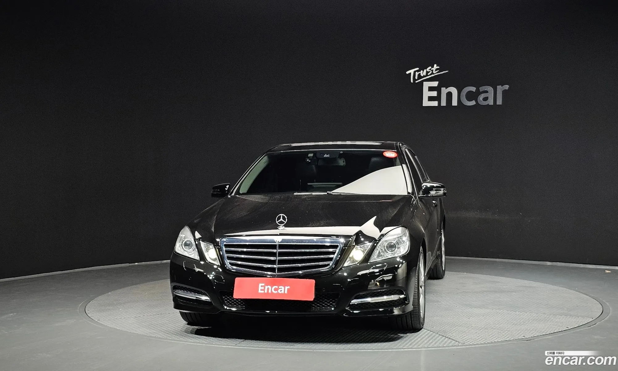 Mercedes-Benz E-Class W212 2013 WDDHF0CB1DA748745 — 7