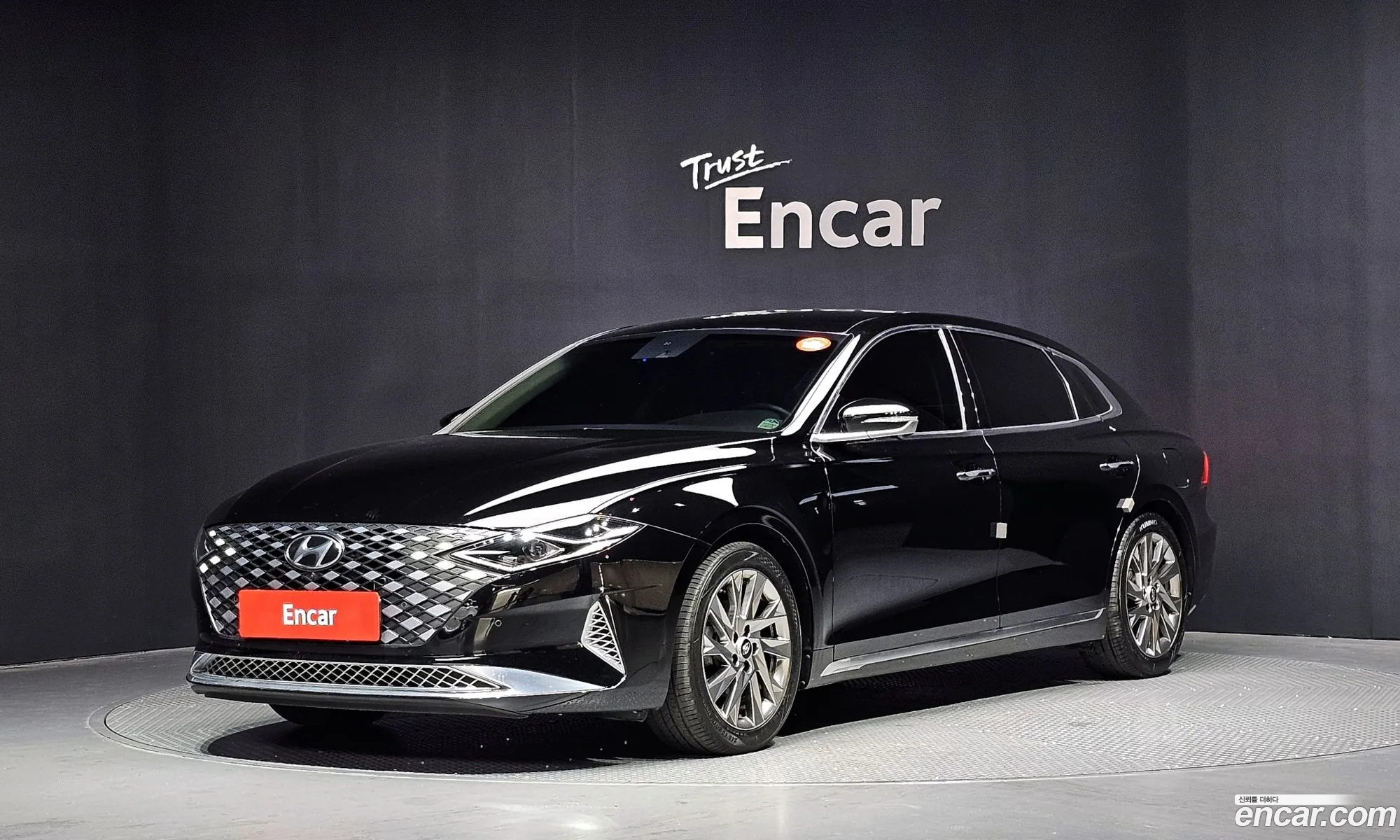 Hyundai Grandeur IG Hybrid 2019 — 3