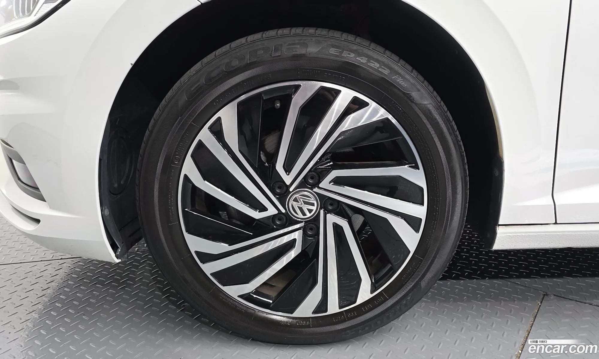 Volkswagen Jetta 7th Gen 2021 — 5