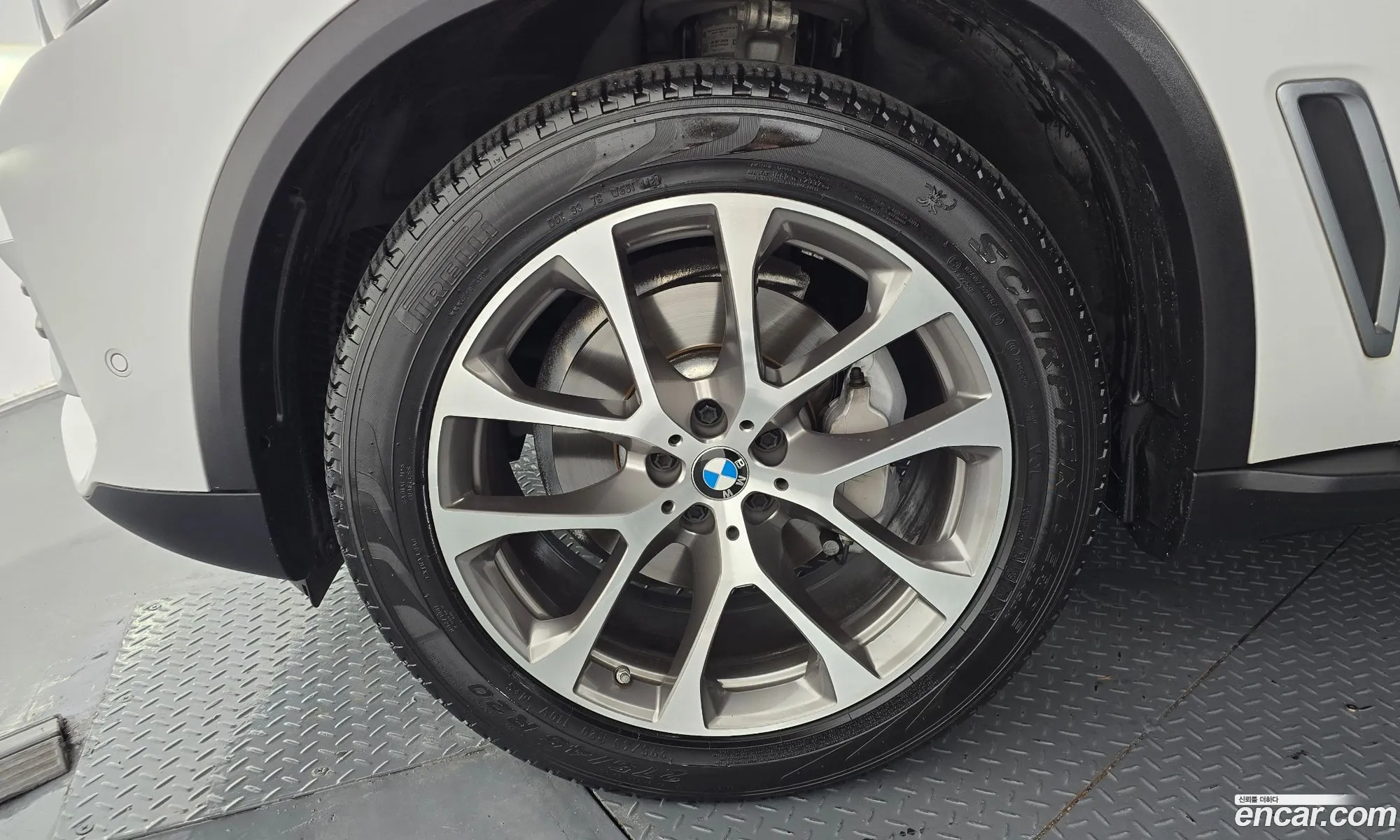 BMW X5 2019 WBACV6109KLJ86944 — 19