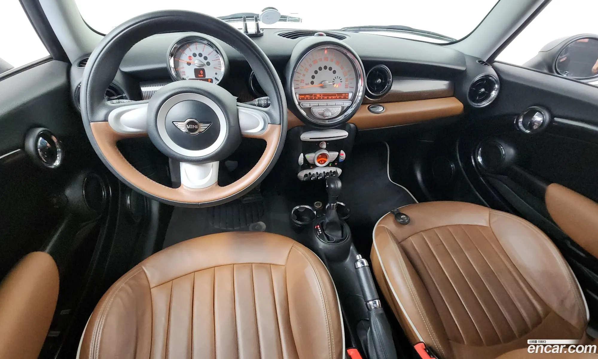 Mini Cooper 2010 WMWMF3104ATZ91961 — 4