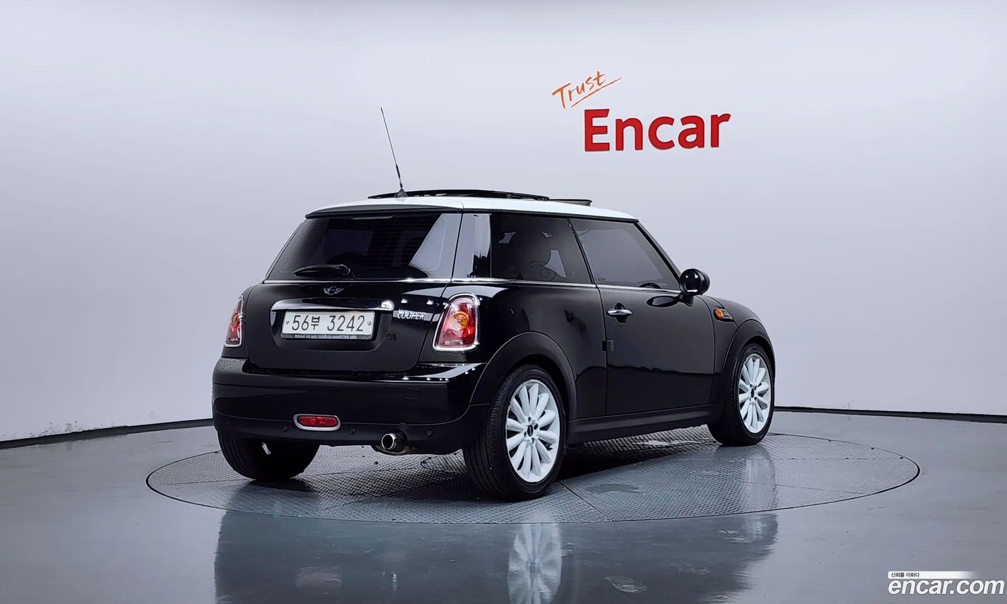 Mini Cooper 2010 WMWMF3104ATZ91961 — 9
