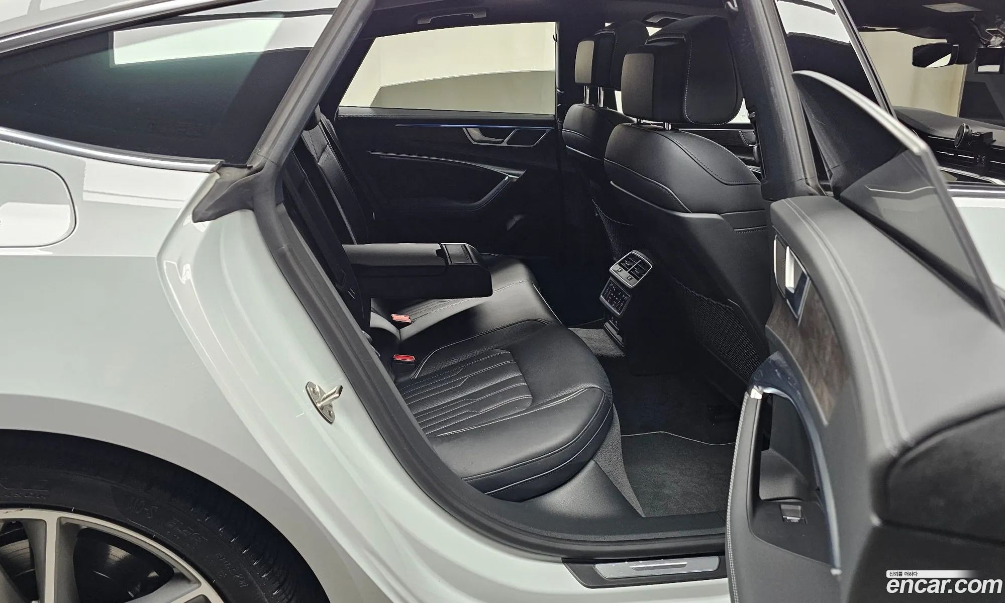 Audi A7 2021 WAUZZZF26MN017997 — 5