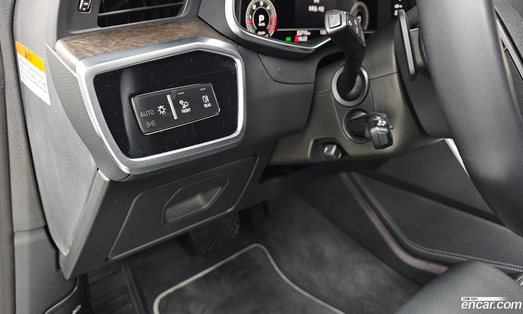 Audi A7 2021 WAUZZZF26MN017997 — 26