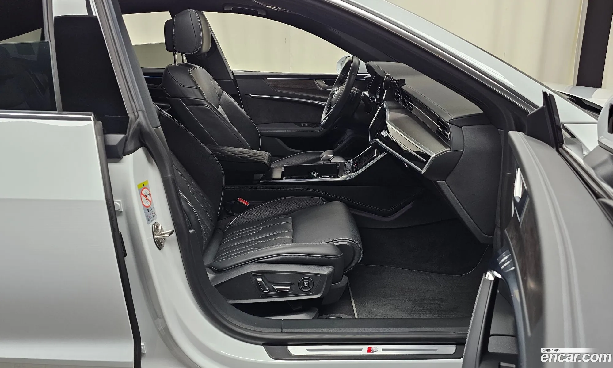 Audi A7 2021 WAUZZZF26MN017997 — 3