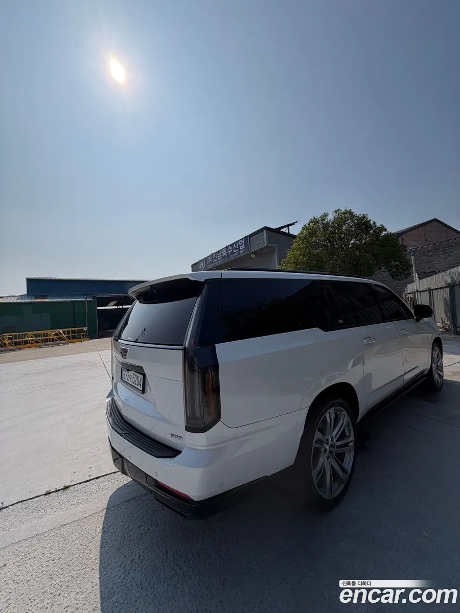 Cadillac Escalade 2025 — 6