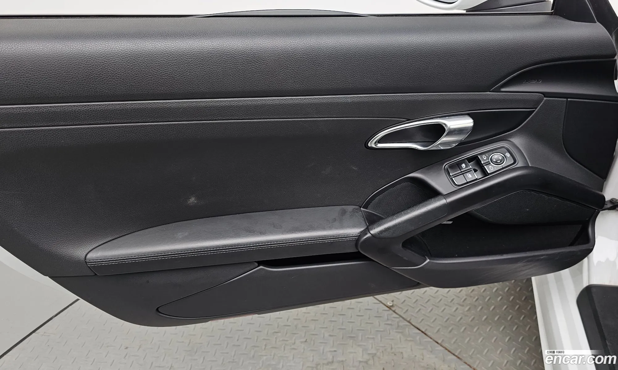 Porsche 718 Boxster 2018 WP0CB2980JS228291 — 3